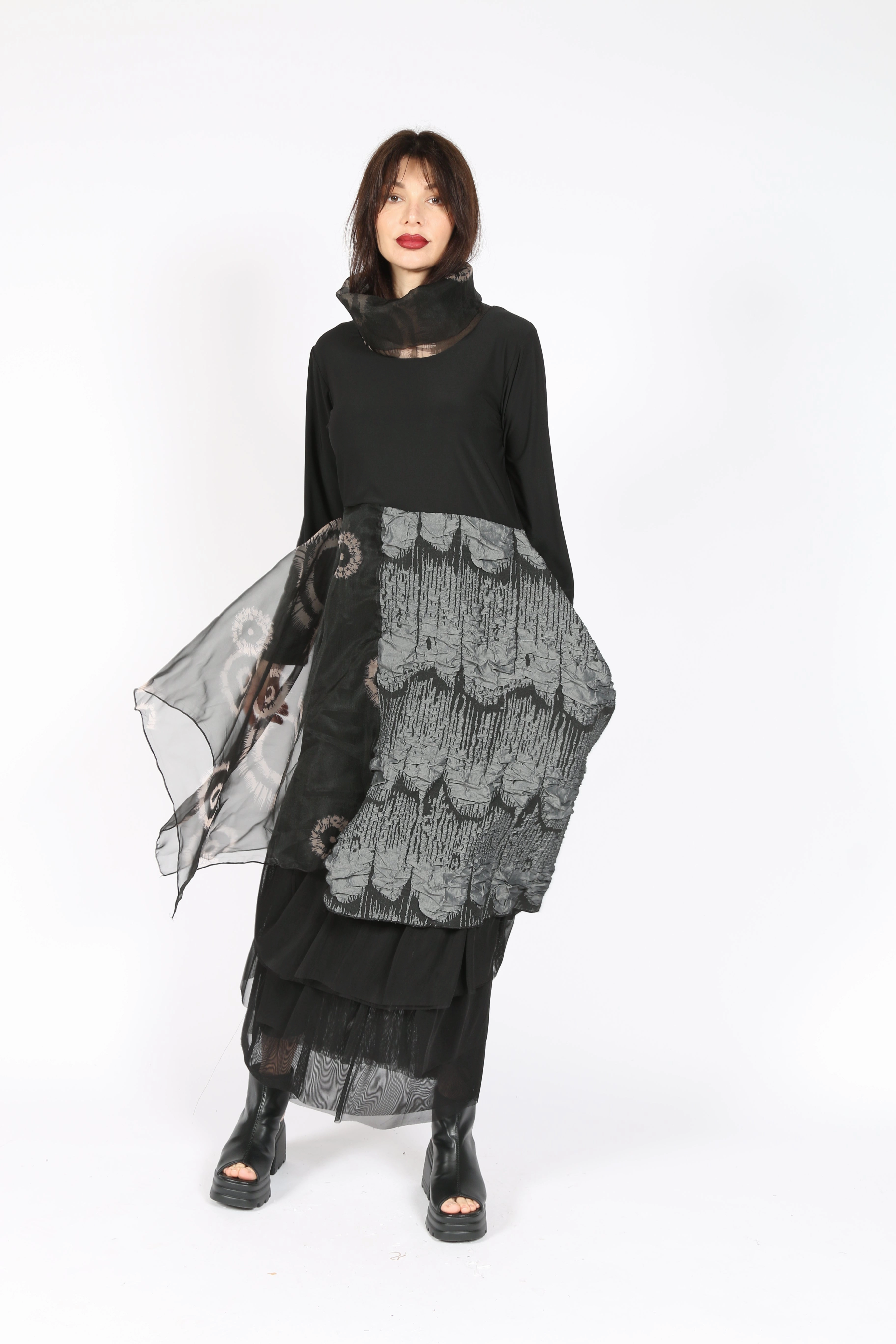 DoubleLayered Neckline T1t5119 top