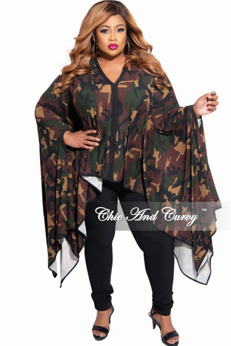 Final Sale Plus Size Oversized High-Low Top in Camouflage Quick Wash