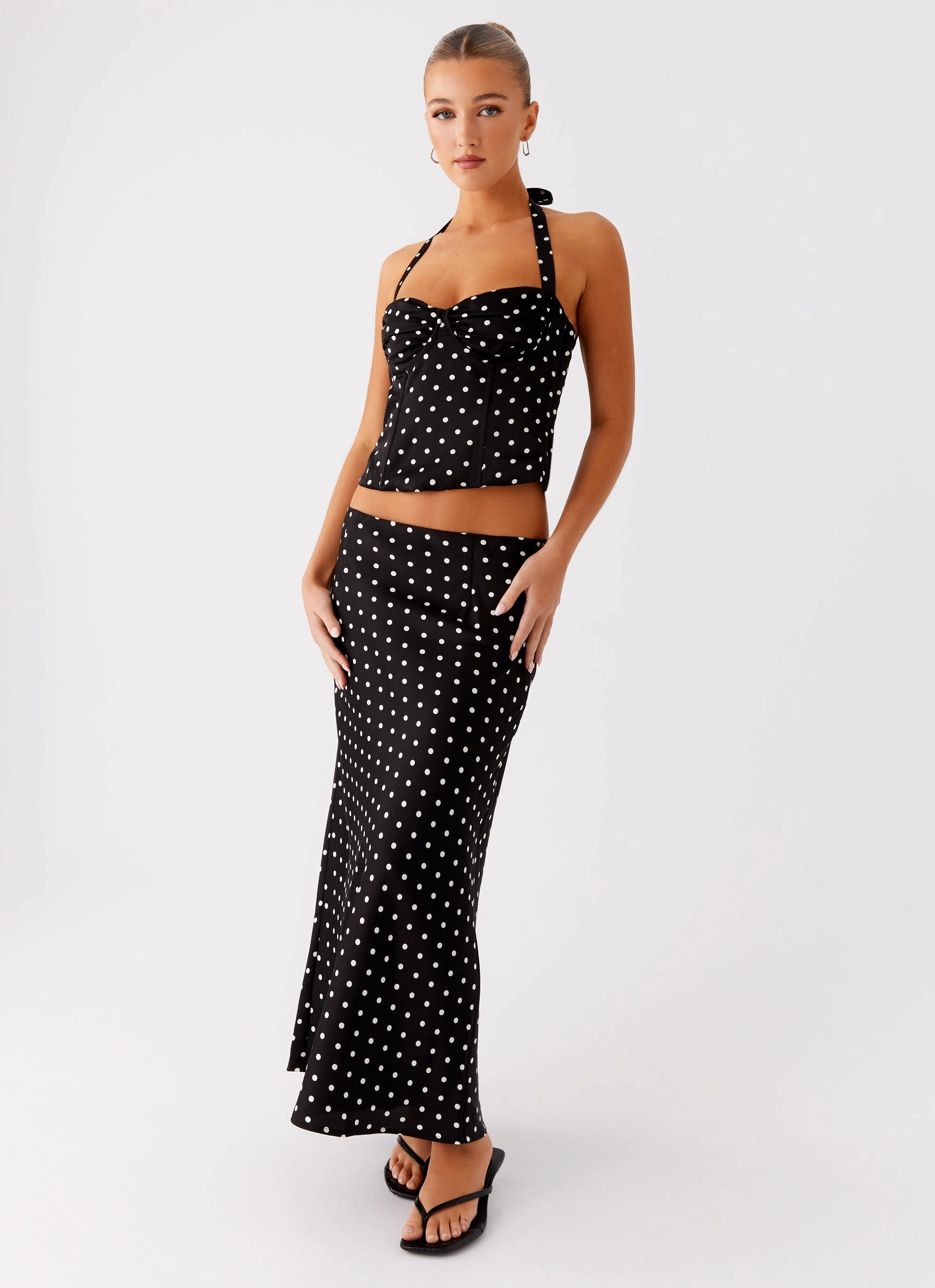 Stretchable Waist Seamless Edging Breanne Midi Skirt - Black Polka Dot