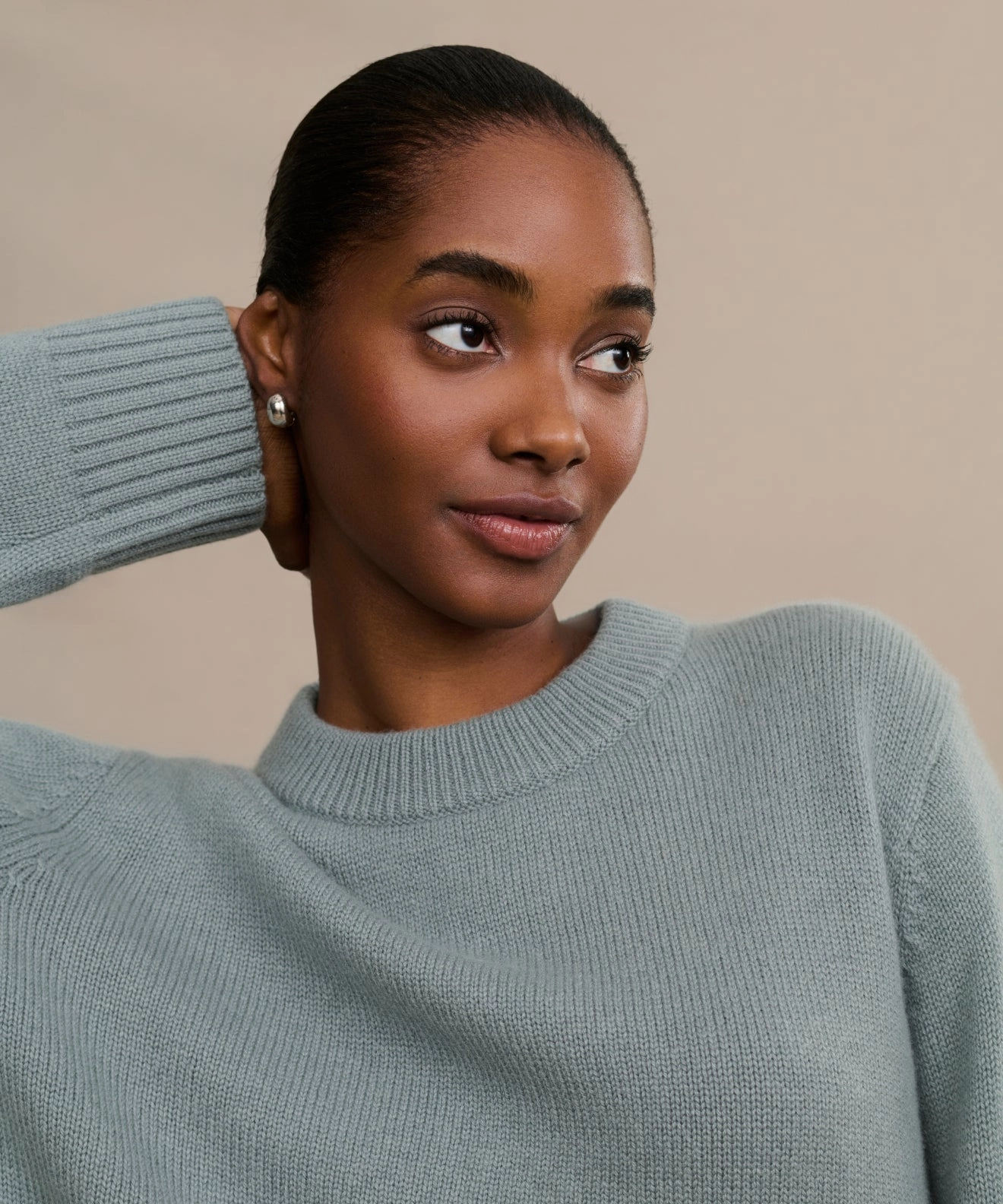 Cashmere Oversized Crewneck Subtle Detail