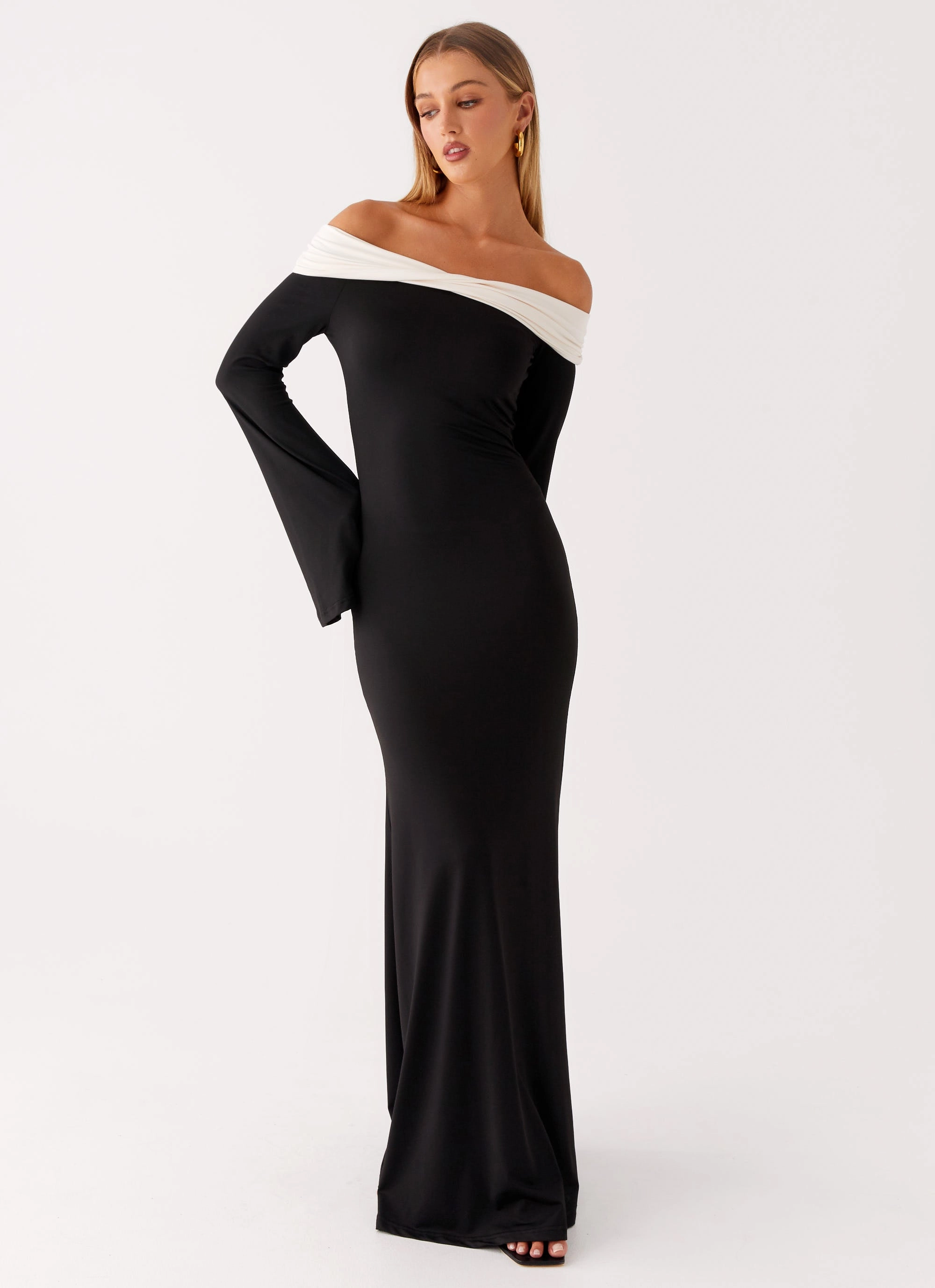 Hits Different Long Sleeve Maxi Dress - Black Classic Layer
