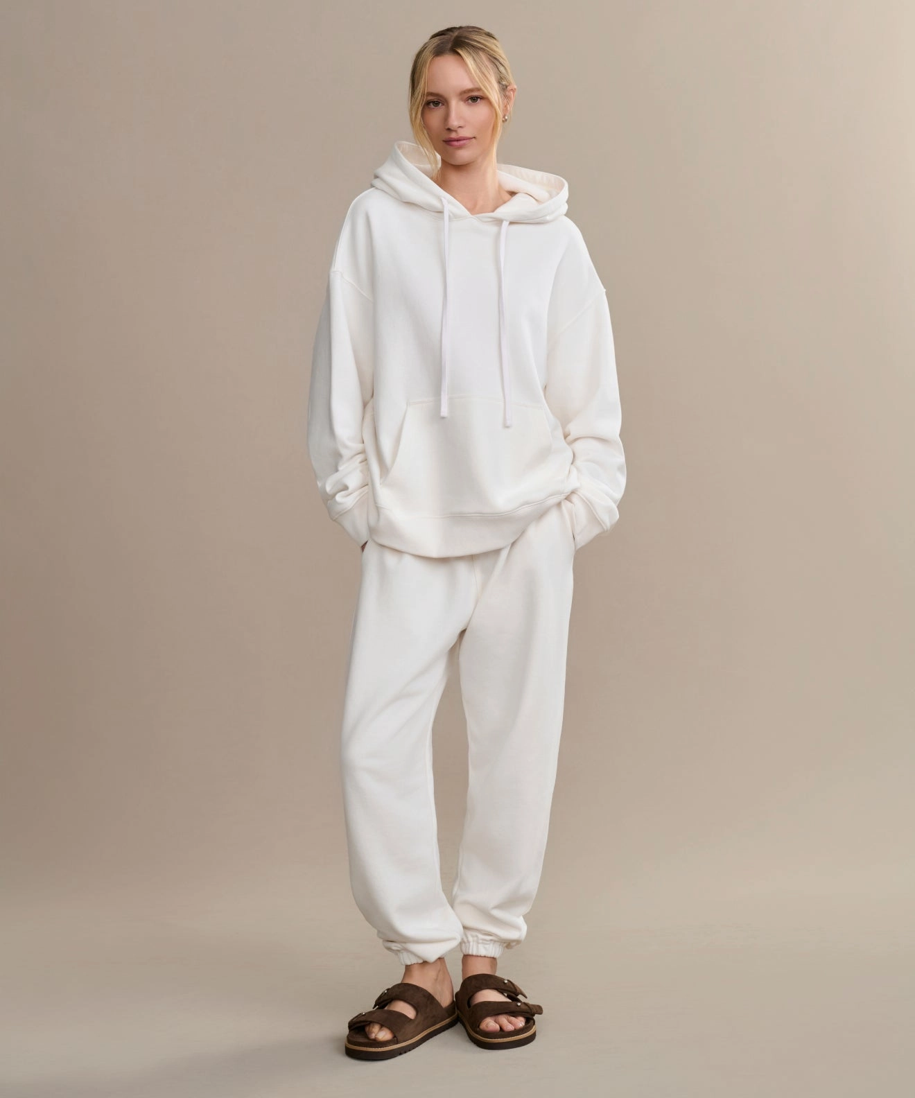 LayeredDurability Simple Dress Bay Hoodie