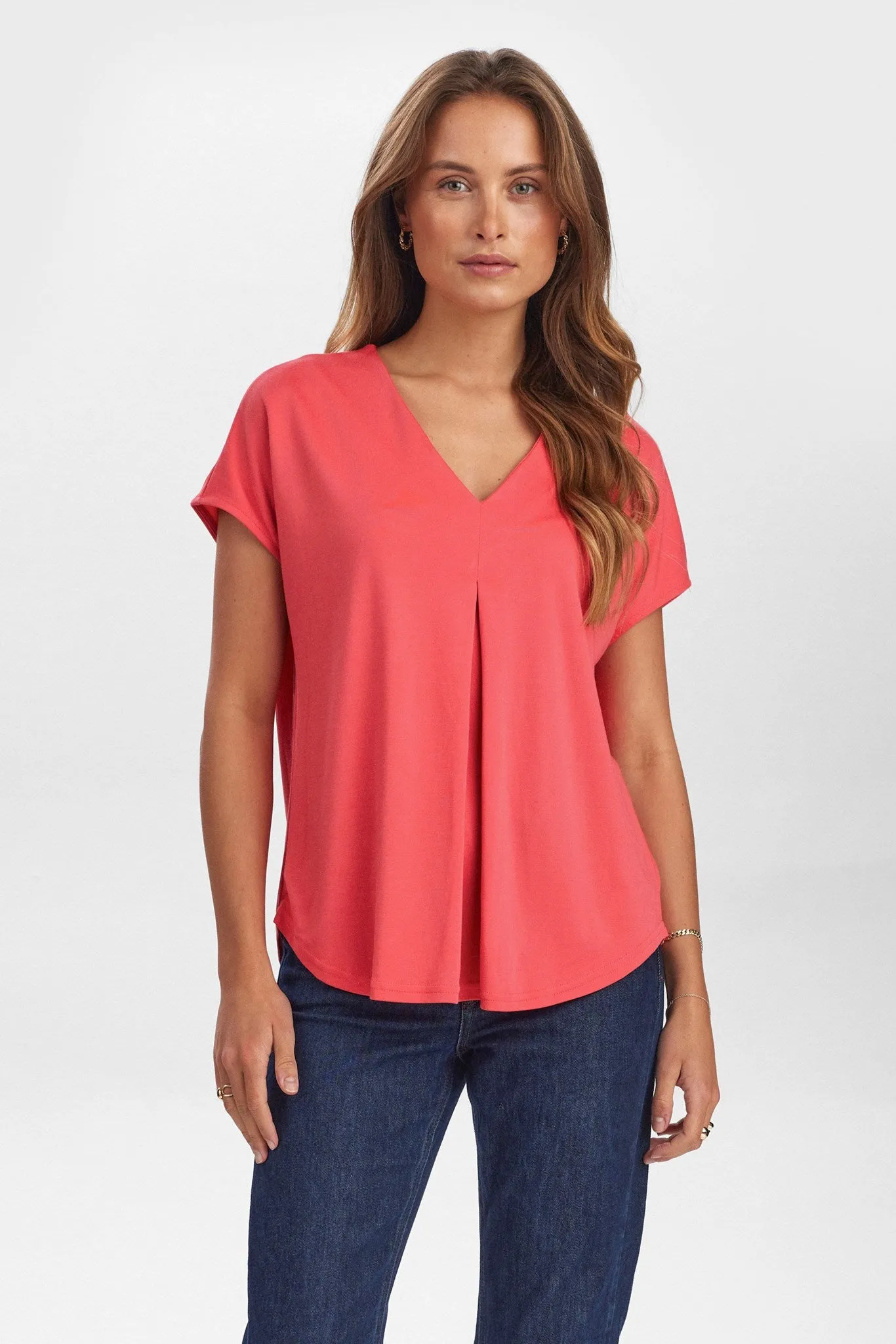 NUTILIA SS BLOUSE - Geranium Comfortable Wear Sustainable Production Certified