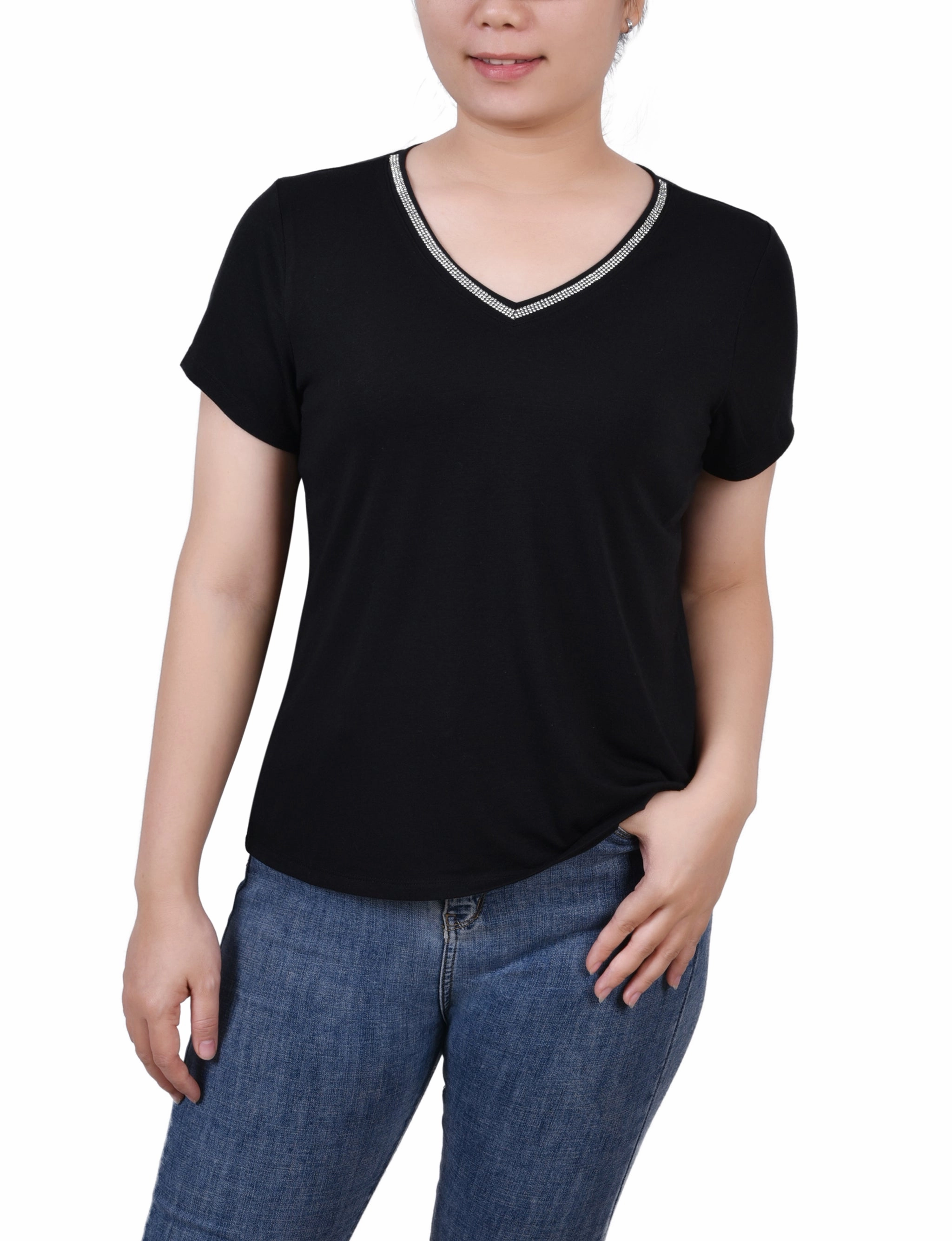 Petite Short Sleeve Top With Stone Details Smooth Stitching