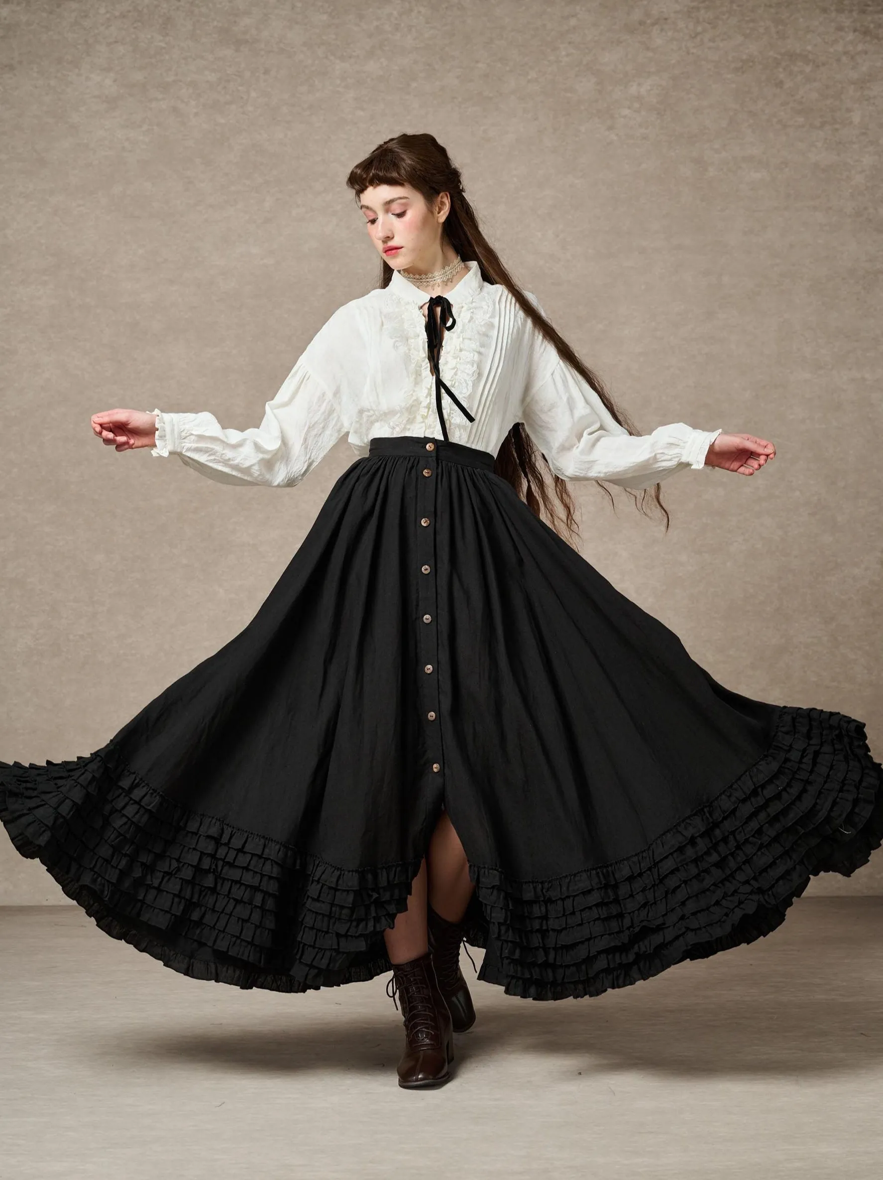 Midweight Layer Trail To Town Dorothy 27 | Ruffled maxi linen skirt