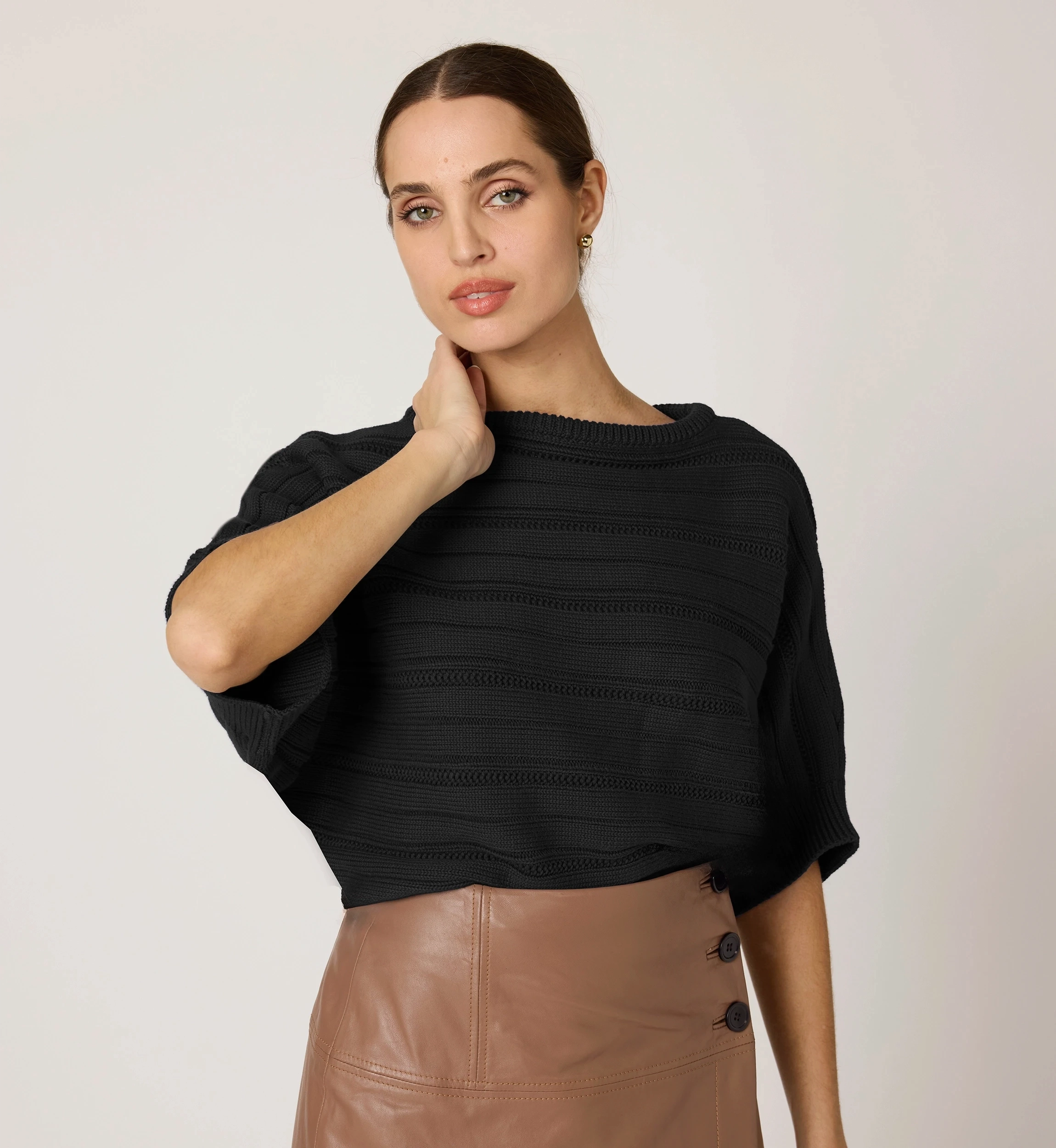 Bold Design Ribbed Collar Design Caro Sweater | Black