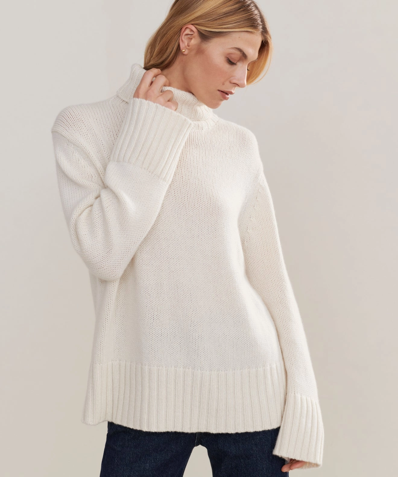 Breathable mesh lining ribbed texture Cashmere Jet Turtleneck