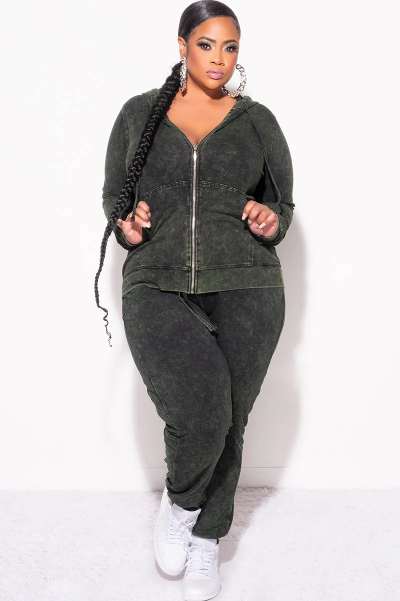 Final Sale Plus Size 2-Pc Set in Army Green Flexible Look Perfectly Relaxed