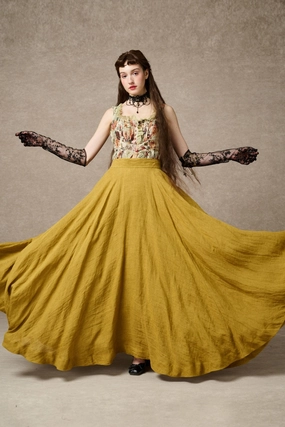 Cherry 22 | maxi linen skirt Winter Days