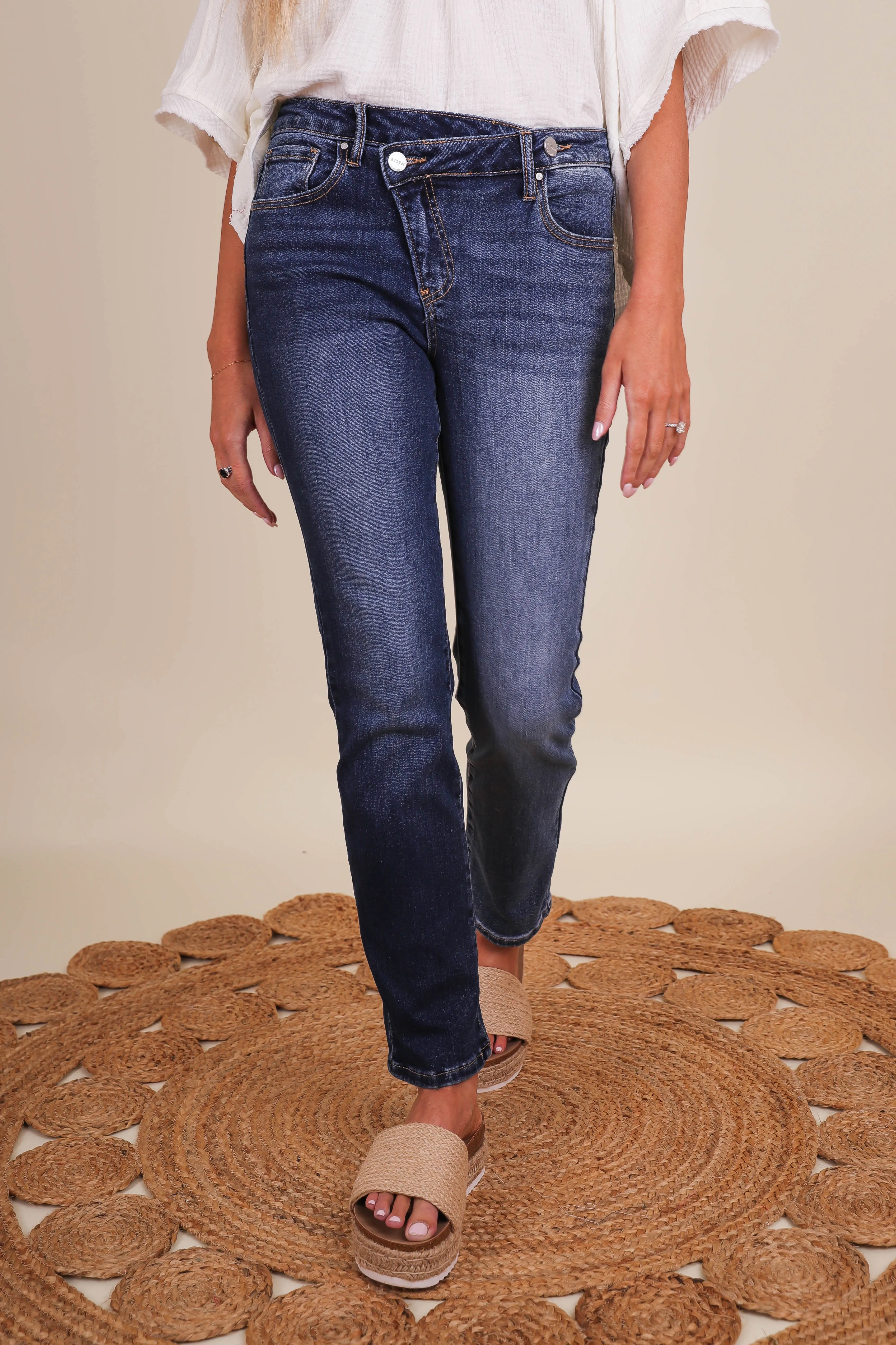 Flexible shape Comfortable Design SoHo Girl Crossover Denim