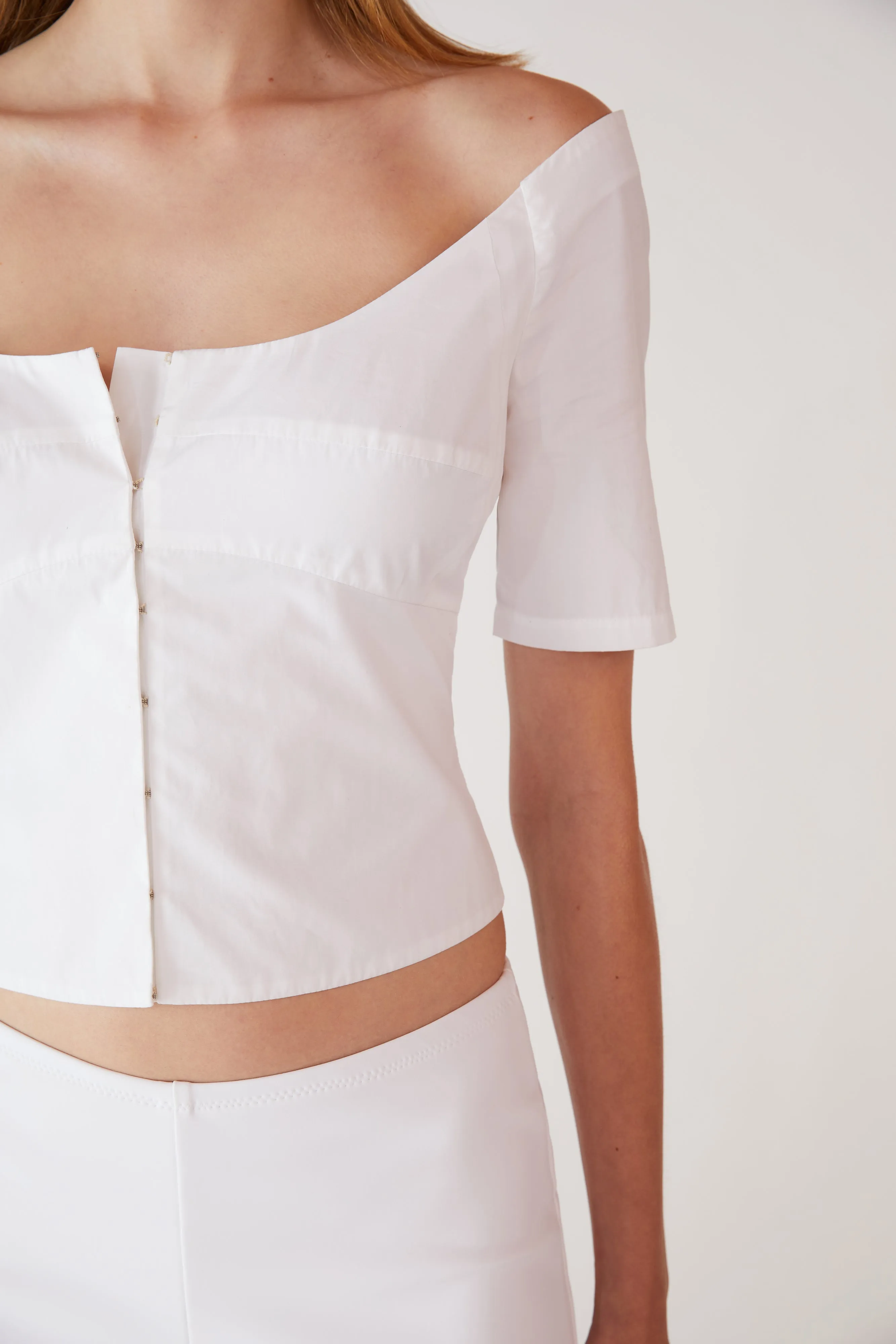 Hook & Eye Bustier Stylish Appearance