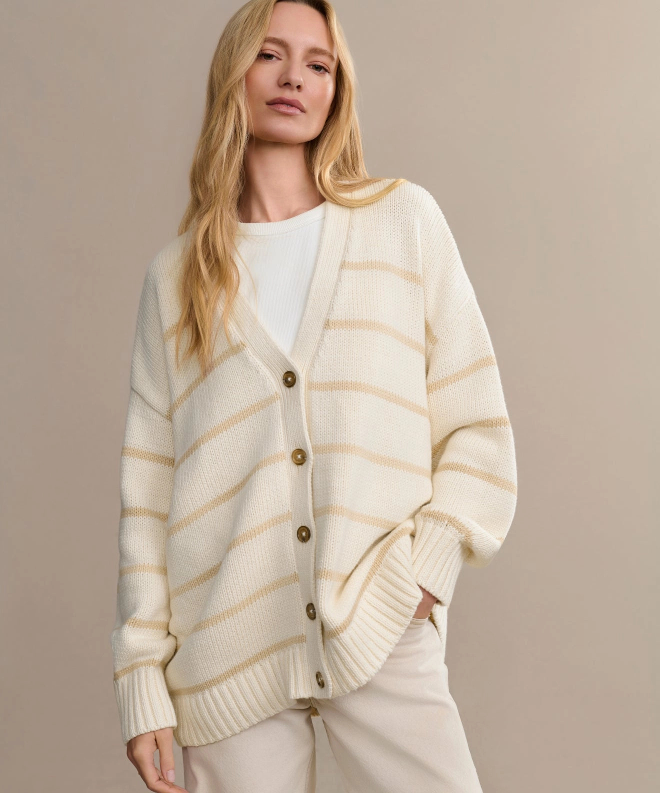 Chloe Cardigan Balanced Stretch Structure Midweight Feel