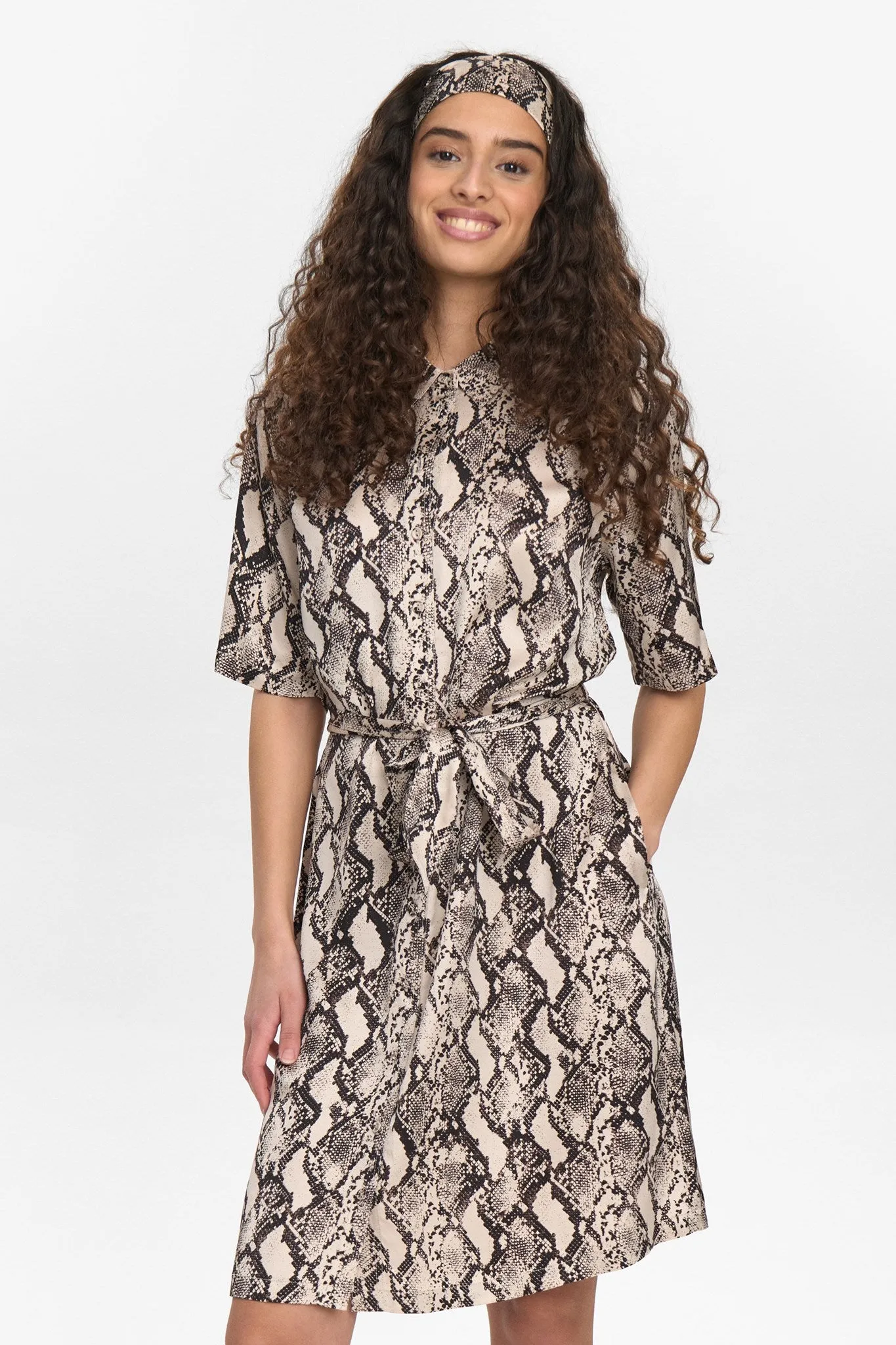 Day Outfit NUVICTORIA SHIRT DRESS - Gray Morn