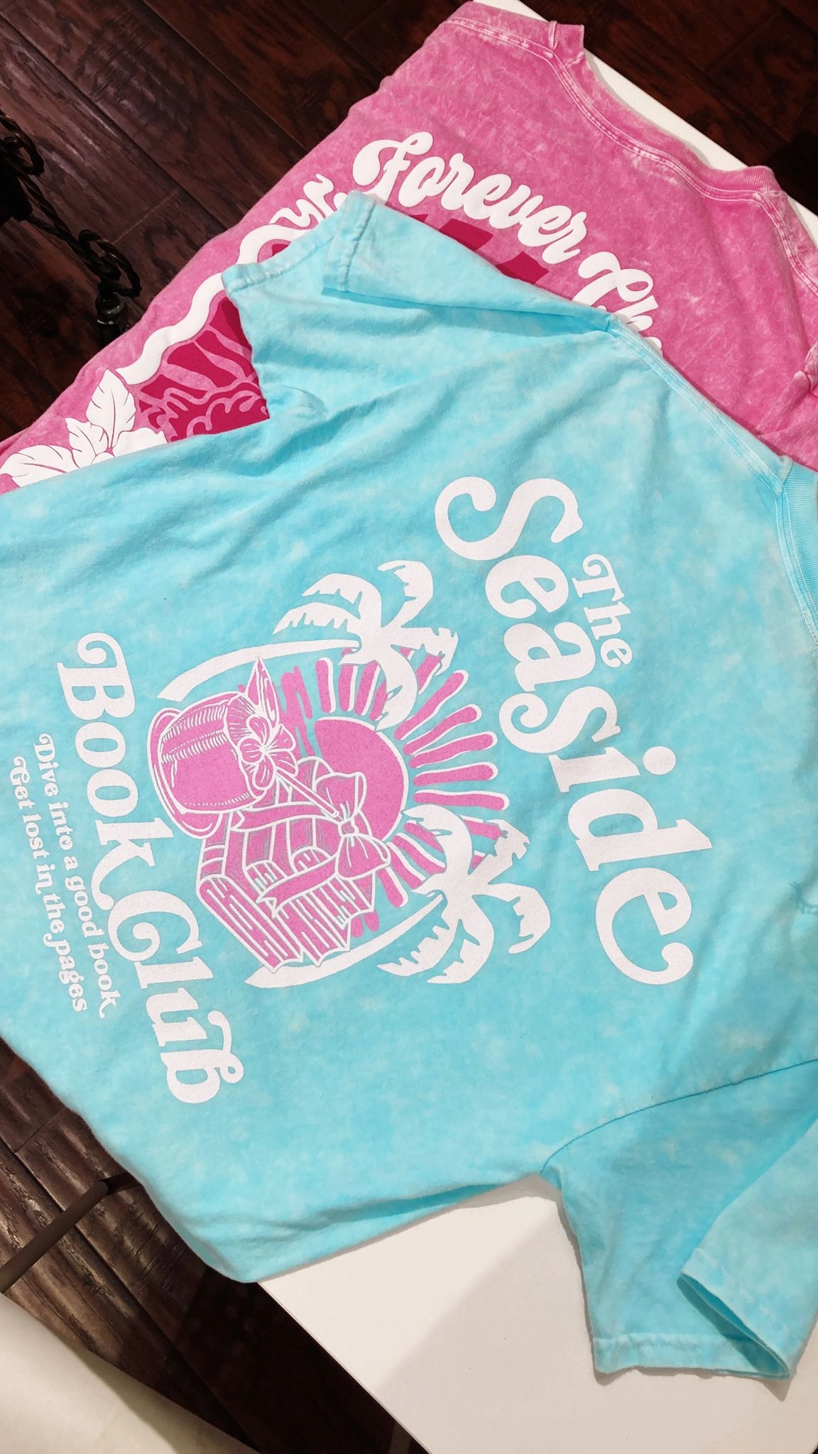 Seaside Book Club S-XL UltraSoftInterior