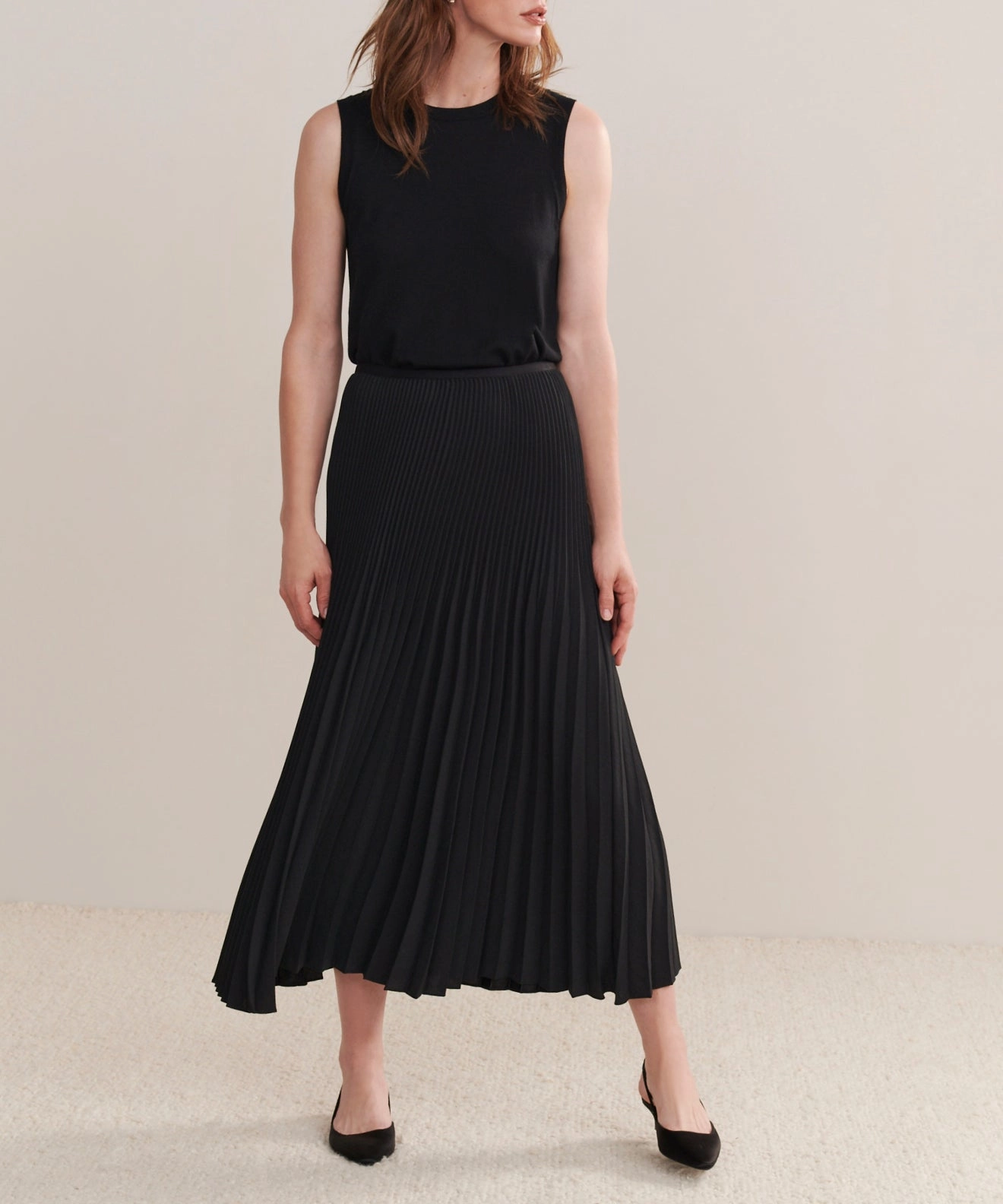 Pleated Skirt AntiStaticTreatment All Purpose Fit