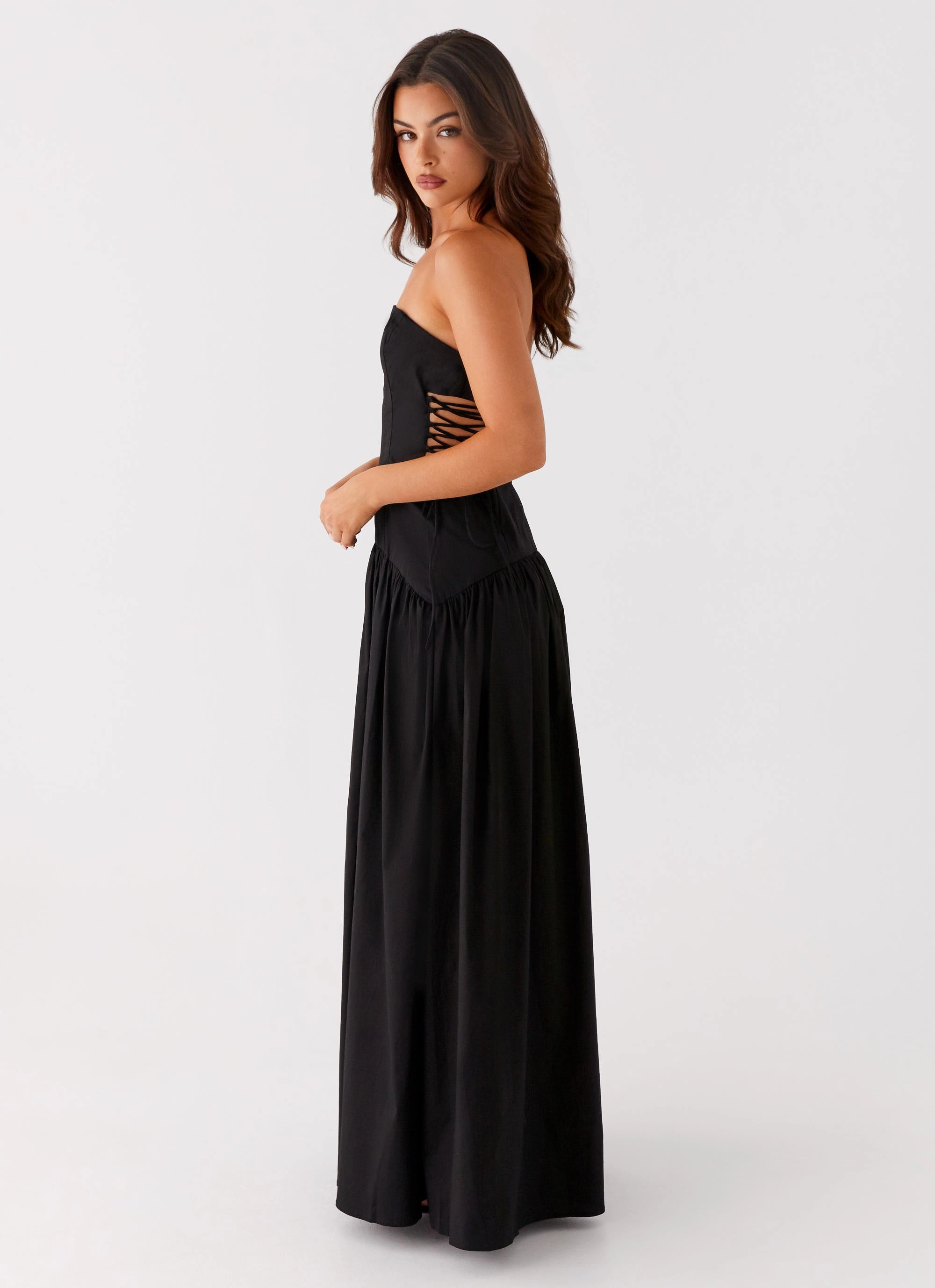 Conagh Maxi Dress - Black Casual Core Travel Fit
