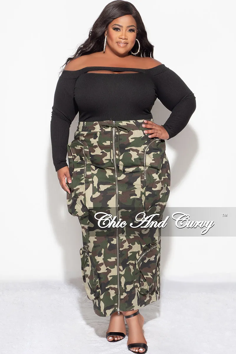 Layer-Friendly Fit Structured Hemline Final Sale Plus Size Cargo Skirt in Camouflage Print