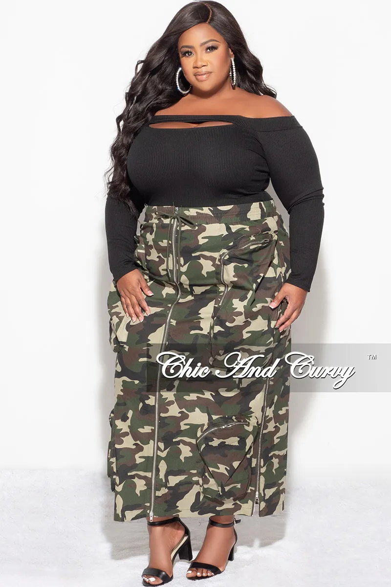 Final Sale Plus Size Cargo Skirt in Camouflage Print Relaxed Cut