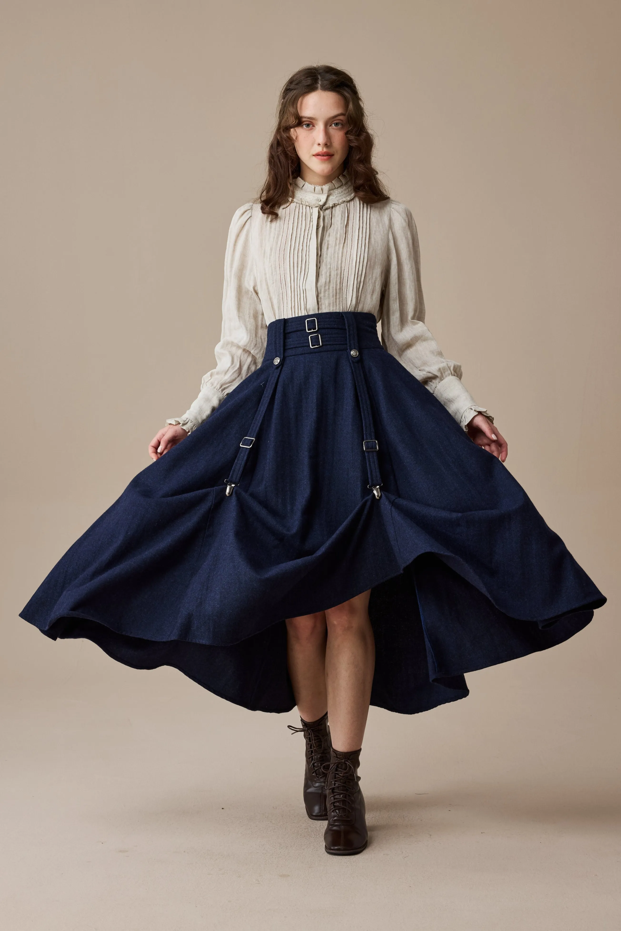 Vintage Shirt Cynthia 16 | Adjustable wool skirt