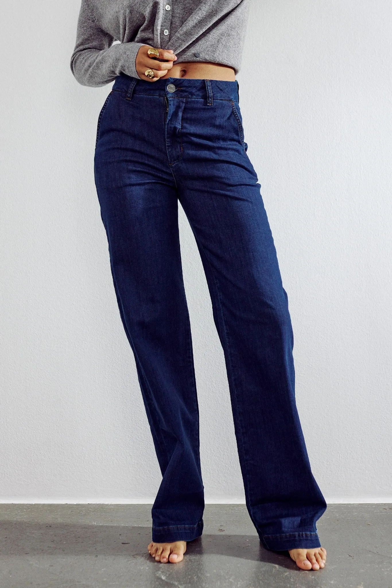 Smooth Texture Athlete Fit Modern Autumn Days NUAMBER PANTS X LONG - Dark Blue Denim 1