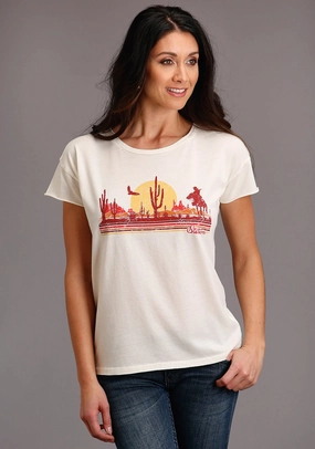 fade resistant color Relaxed Silhouette Stetson Womens White 100% Cotton Distressed Cowgirl S/S T-Shirt