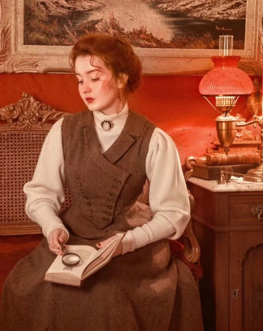 Helen 17| Vintage wool dress Slimline Fit