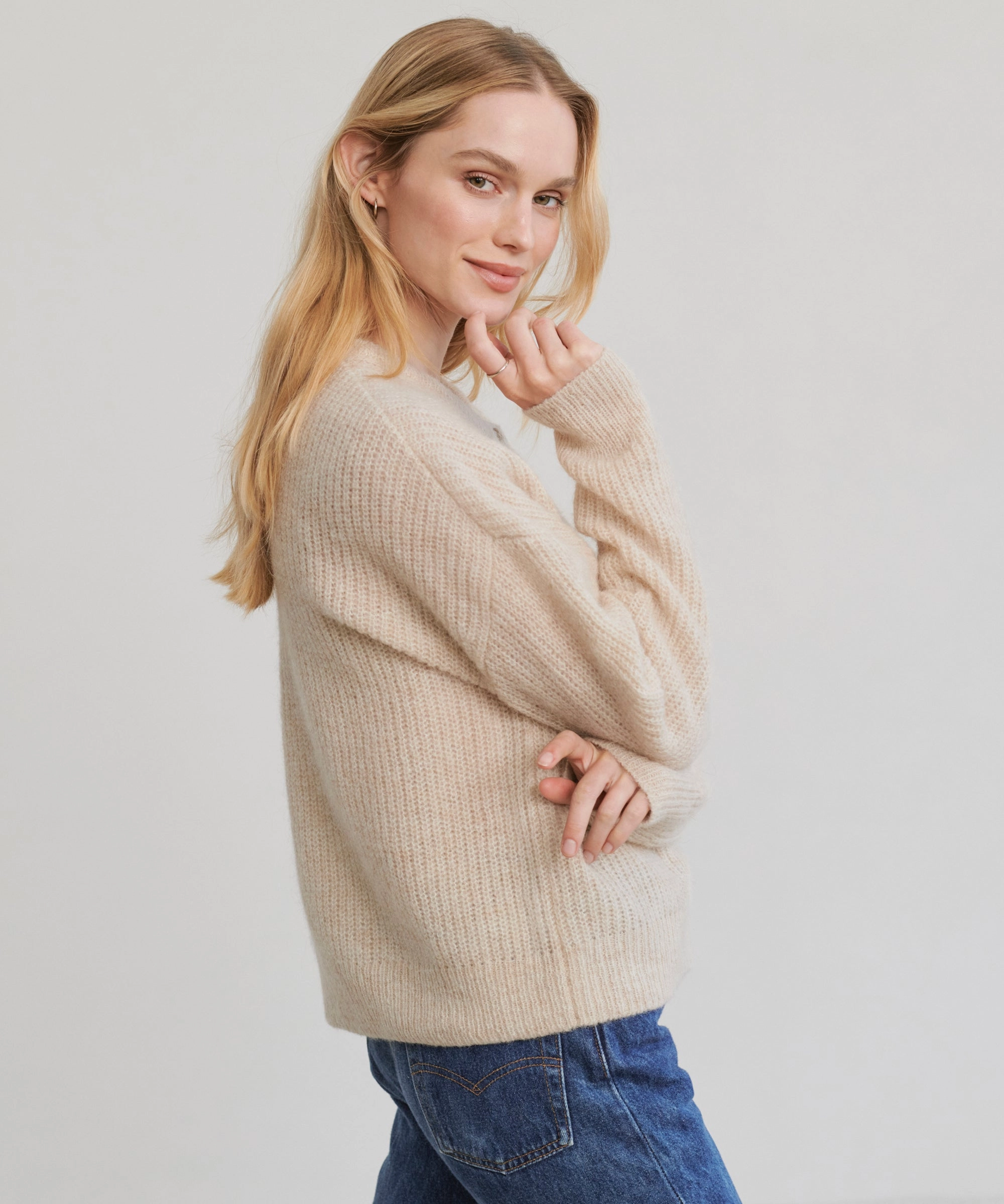 Hayes Crewneck Cardigan Stretch Flexibility