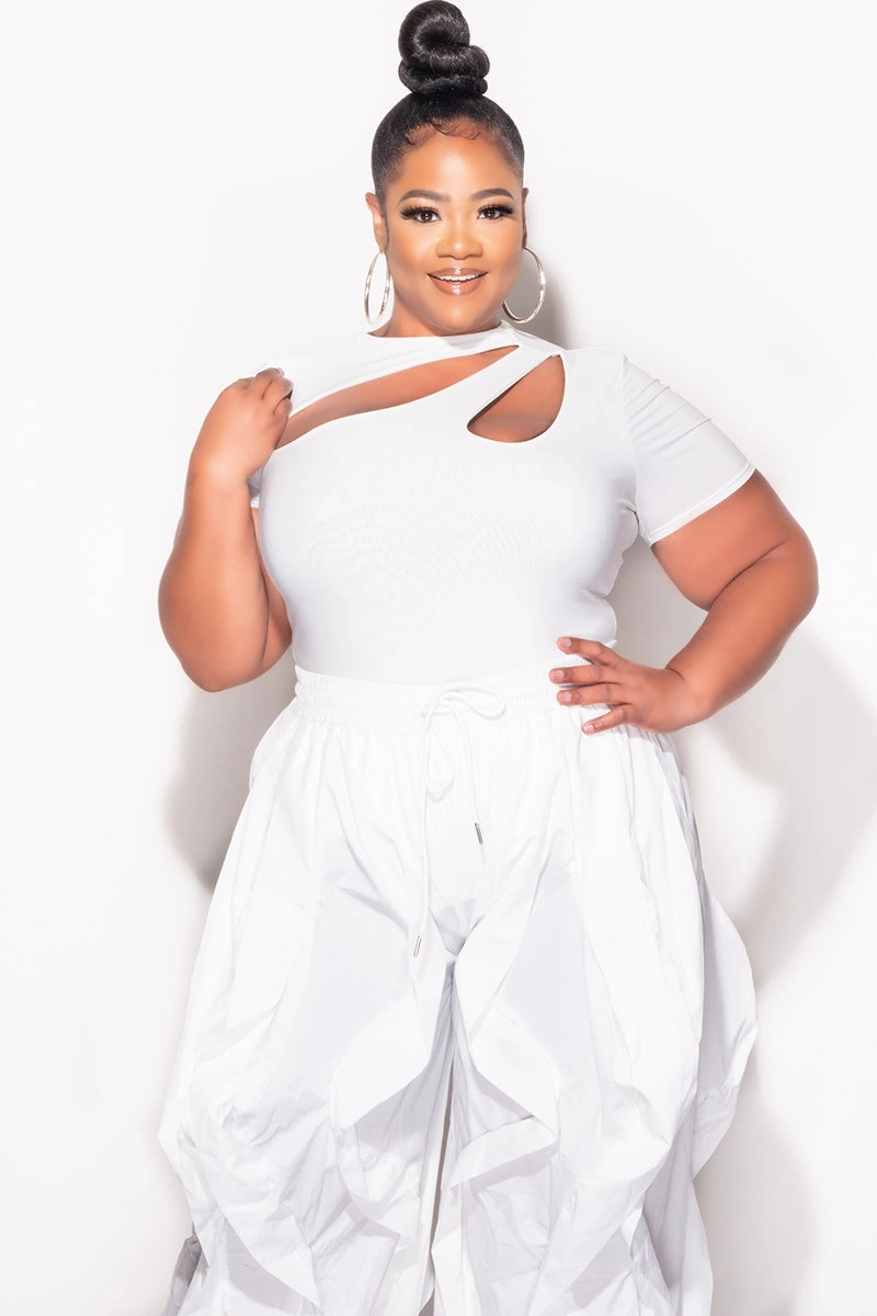 Final Sale Plus Size Short Sleeve Cutout Thong Bodysuit in White TaglessDesign