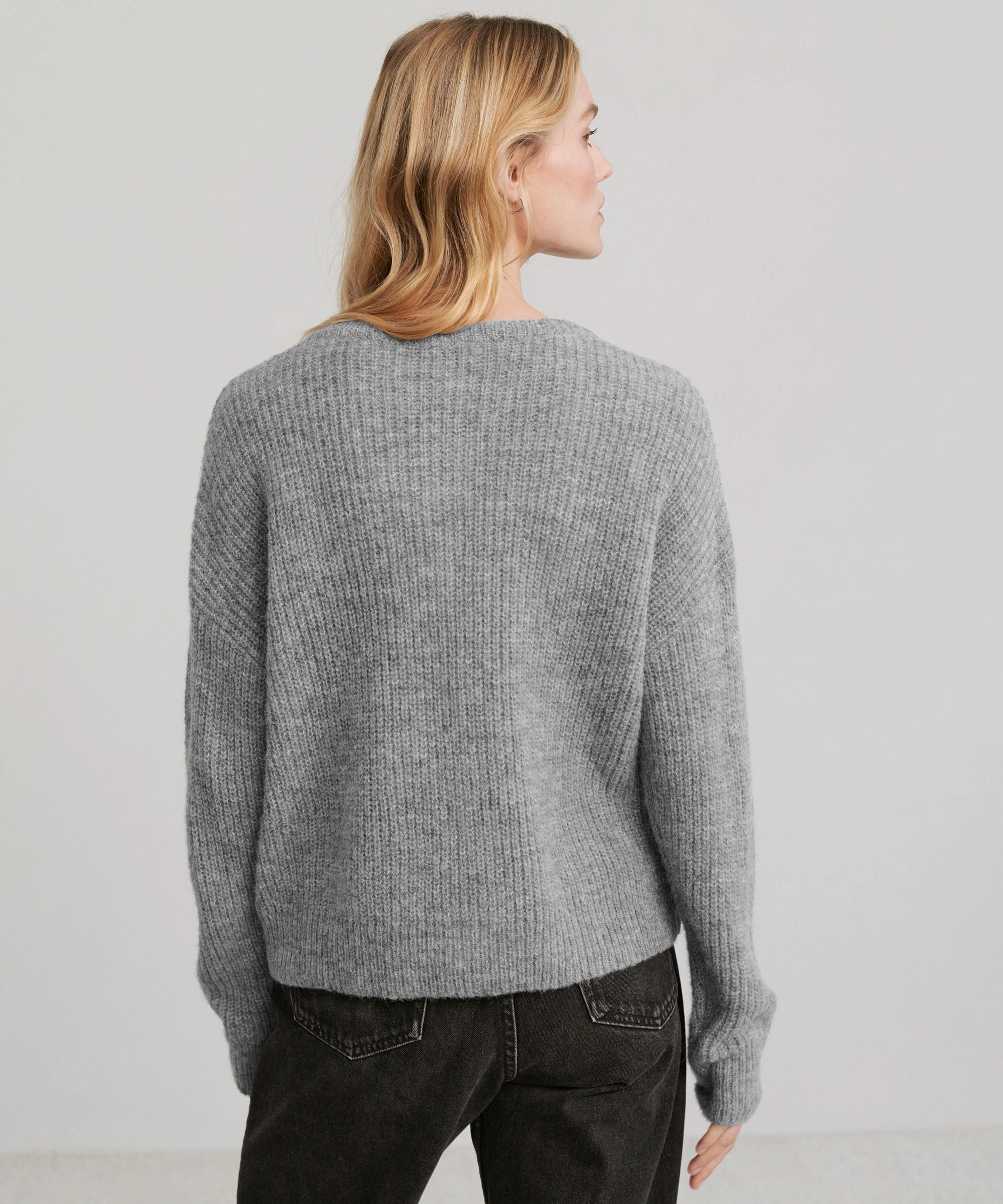 Hayes Crewneck Cardigan Flexible Neckline Modern Trend