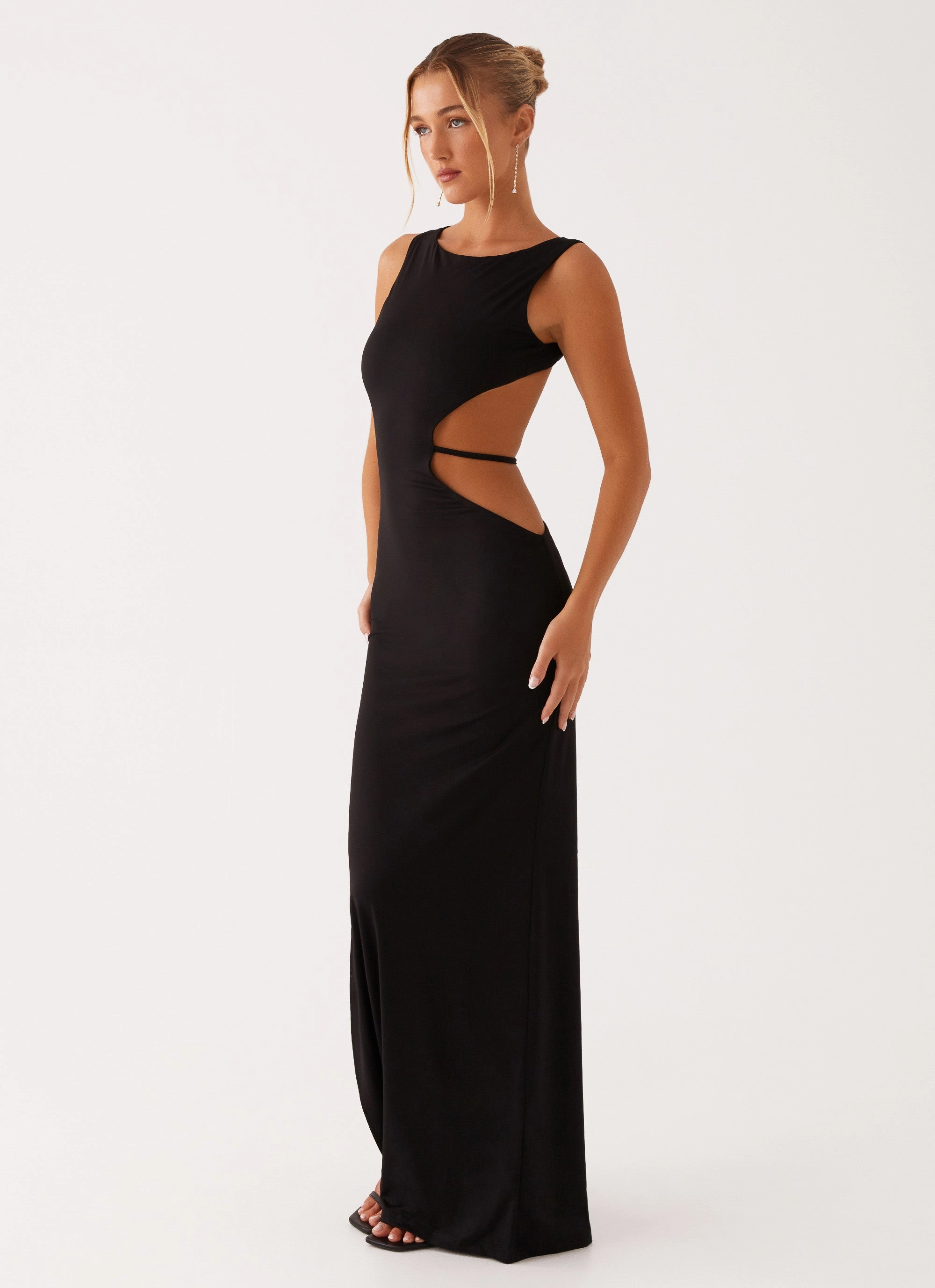 Sutton Maxi Dress - Black Minimal Harmony Elegant brunch outfit