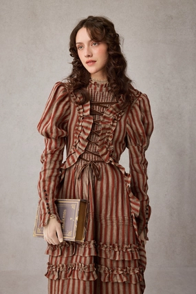 Elizabeth 15 | Victorian Linen Dress Stay Flexible Travel Fit