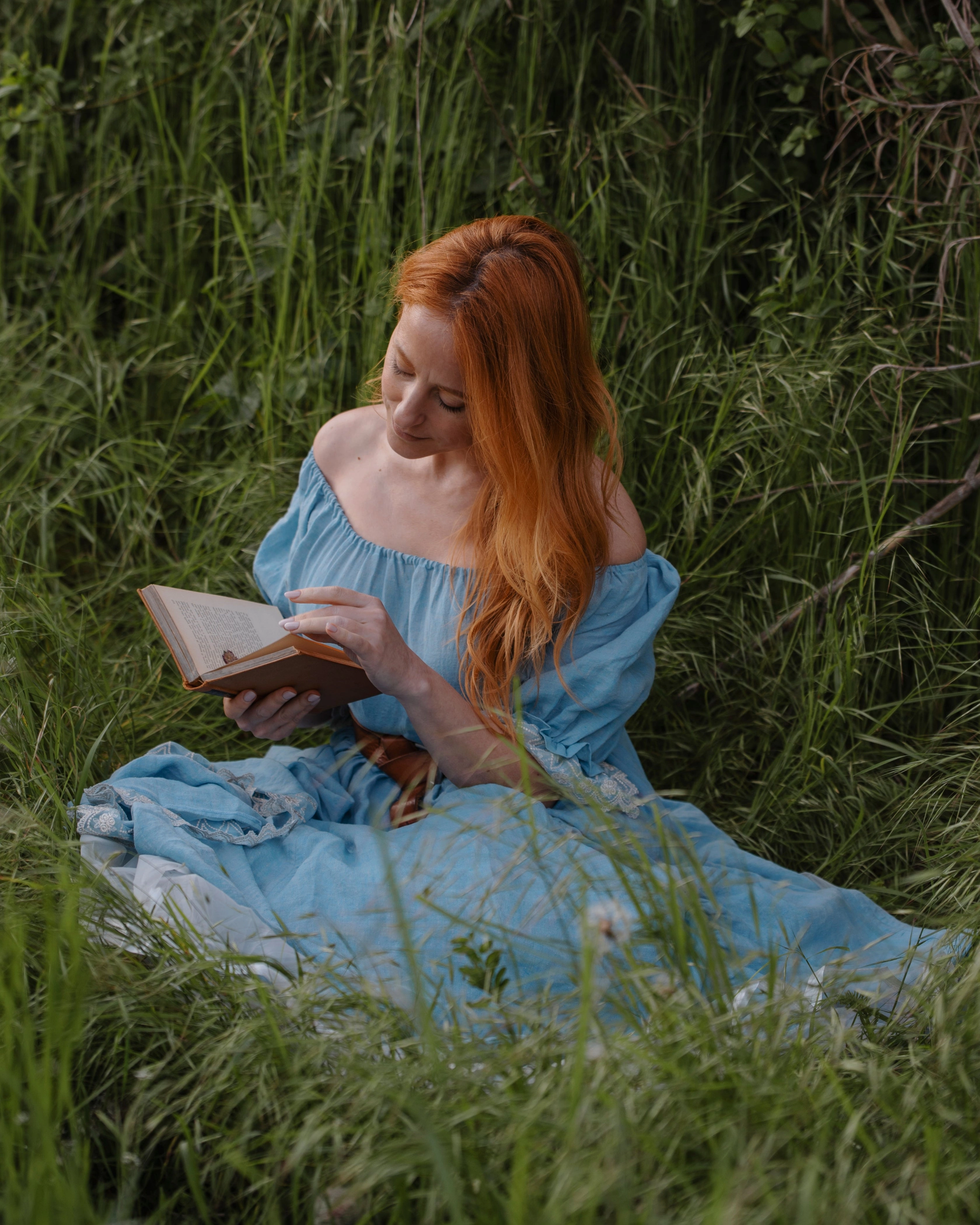 Elowen 27 | Lace Linen dress gown ( 2 way to wear ) All Day Comfort Ventilation Panel Design