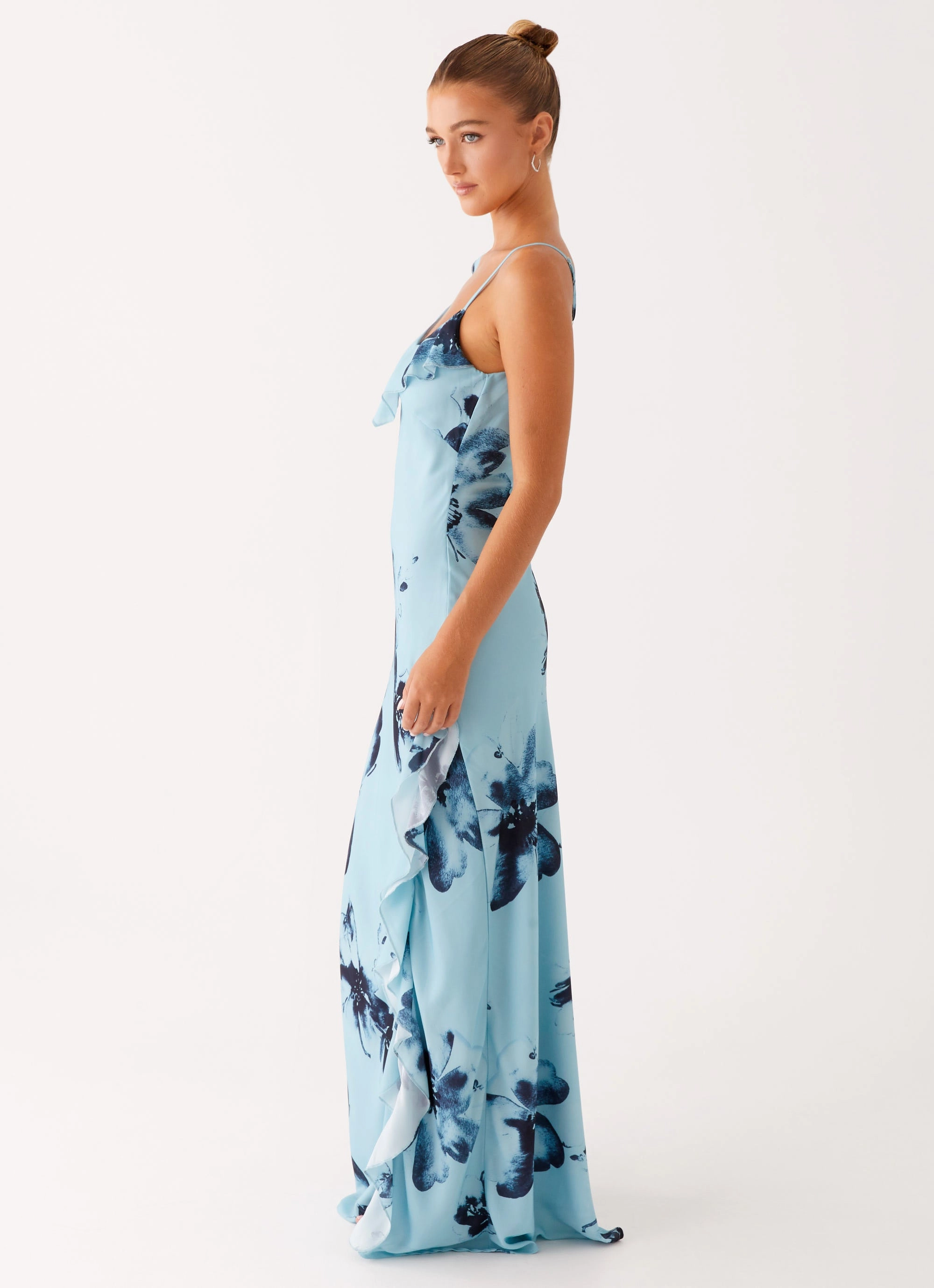 Curve-Enhancing Natural Flow Goldsmith Maxi Dress - Blue Black Floral