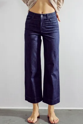 Breathable fabric technology Casual Movement NUPARIS PANT CROP DARK D. BLUE - Dark Denim Blue