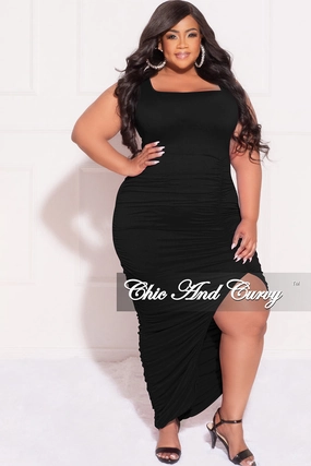 Easy Comfort Final Sale Plus Size Sleeveless Ruched Bodycon Dress with Slit in Black