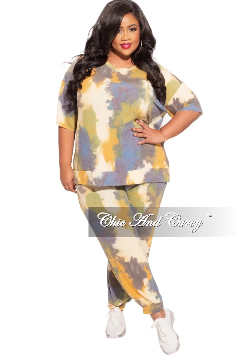 Final Sale Plus Size 2-Pc (Top & Pants) Set in Mustard & Blue Print Low Maintenance