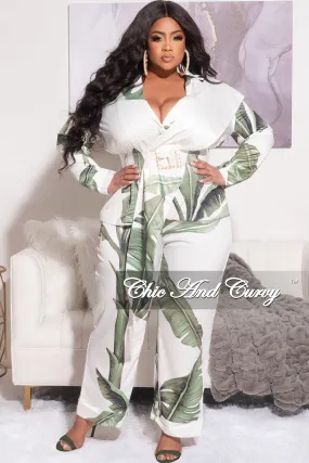 Flexible Performance Anti Pilling Final Sale Plus Size 2pc Suit with Waist Tie in Green and White Leaf Print