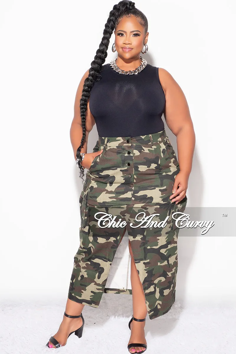 Chilly Layering Freedom Motion Final Sale Plus Size Cargo Skirt with Front Slit in Camouflage Print