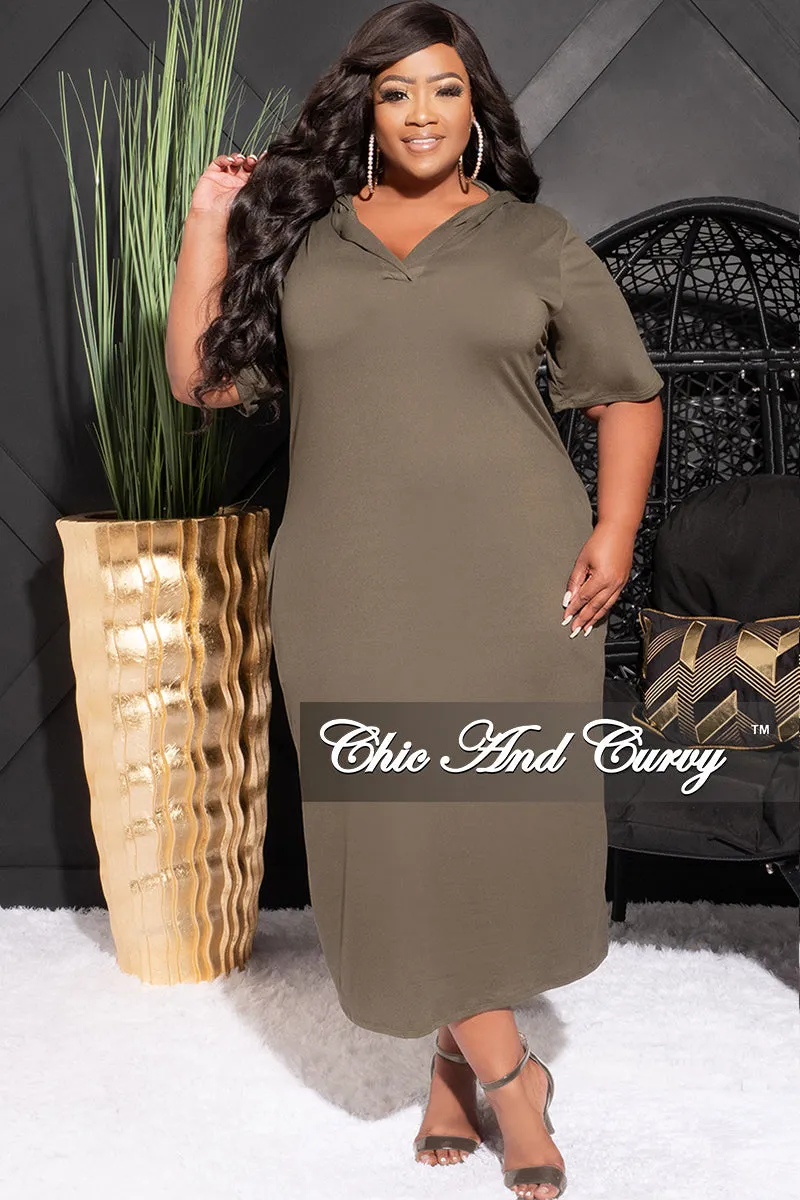 Wrinkle Resistant Finish Final Sale Plus Size Hooded Midi Dress with Distress Back in Olive