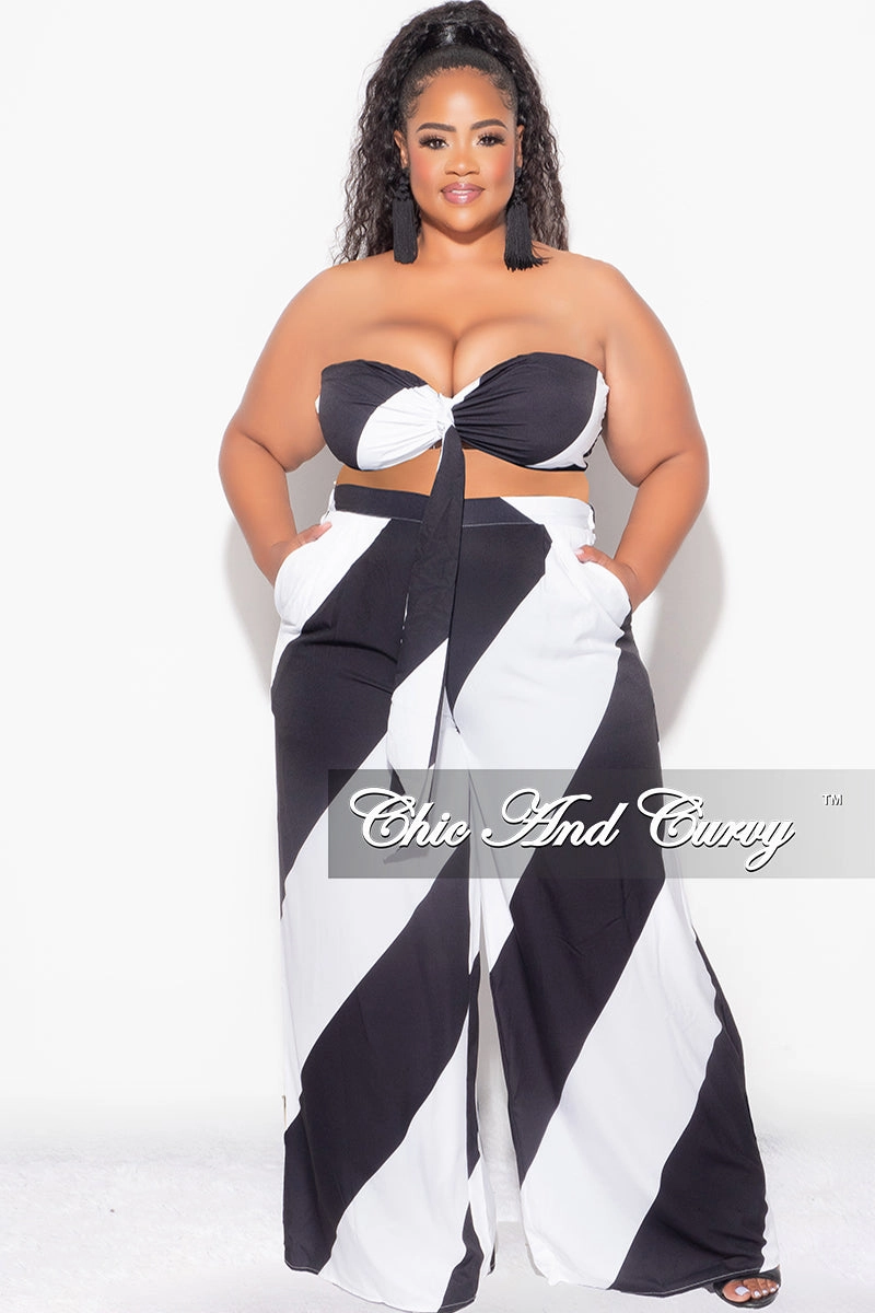 Warm Fit Final Sale Plus Size 2pc Bra Top and Pants Set Black and White Design Print