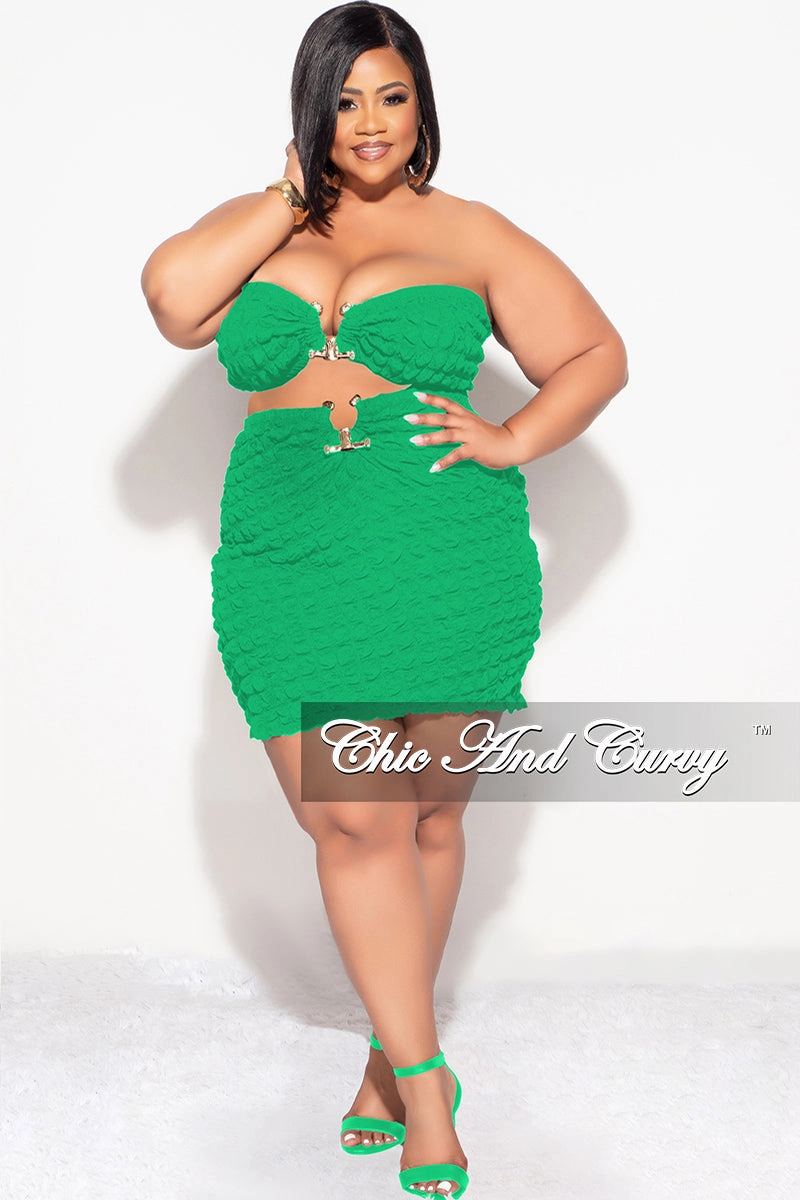 NonIrritatingStitching Final Sale Plus Size 2pc Honeycomb Texture Strapless Top and Skirt Set in Green