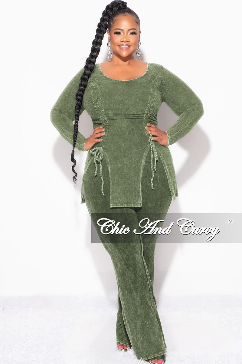 Final Sale Plus Size 2pc Ruched Drawstring Double Slit Top and Pants Set in Green Slim Stretch Fit Non-Binding Fit