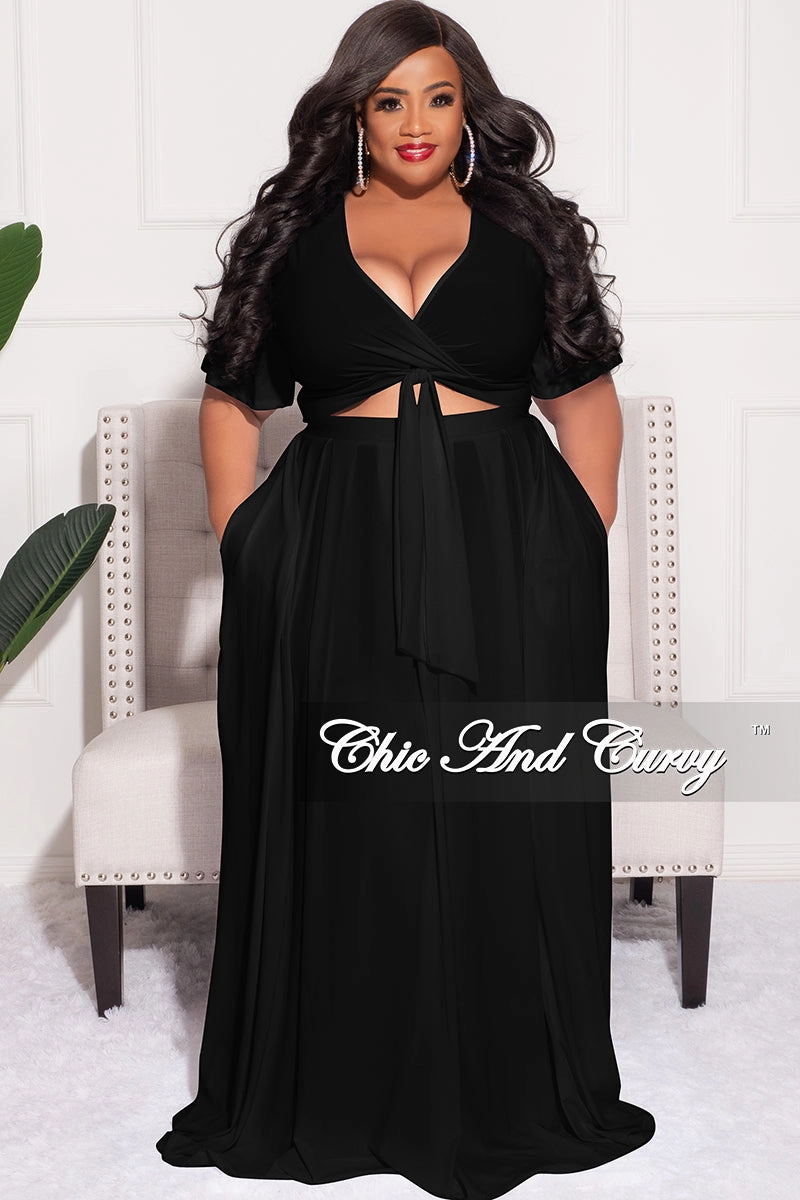 Fitted Design Final Sale Plus Size 2pc Skirt Set in Black