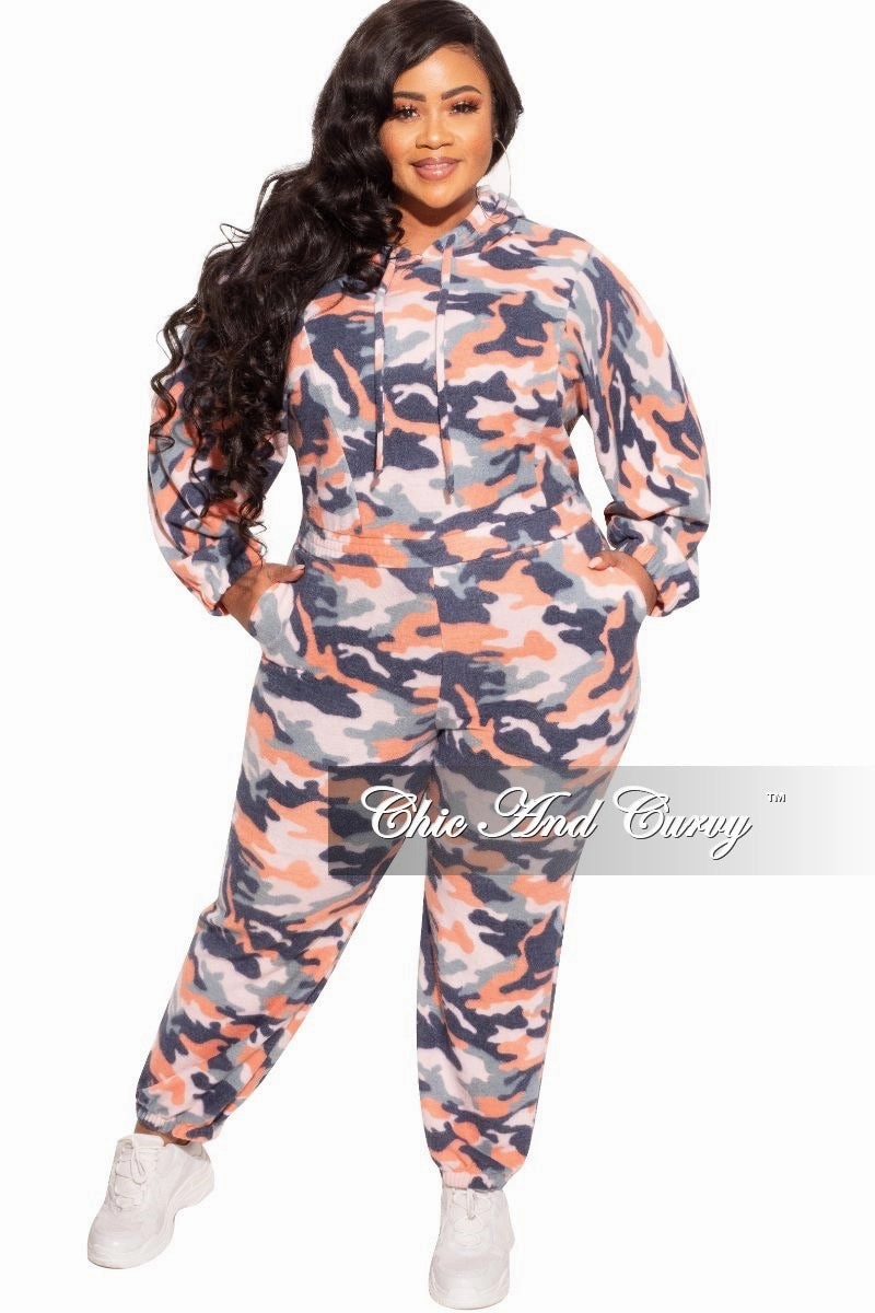 Final Sale Plus Size Jogger Set in Orange Camo Print TouchscreenCompatiblePockets