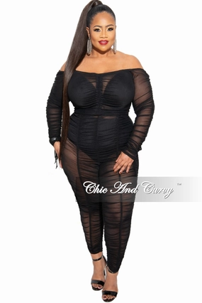 Final Sale Plus Size Mesh Set with Ruching Details Breathable back panel Hidden Zip Pockets