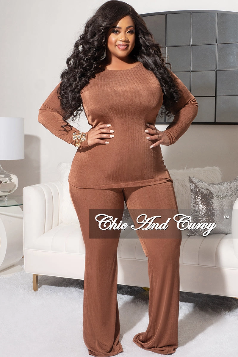 Light Fit Wear Final Sale Plus Size Ribbed 2pc Long Sleeve Top and Pants Set in Brown Rust