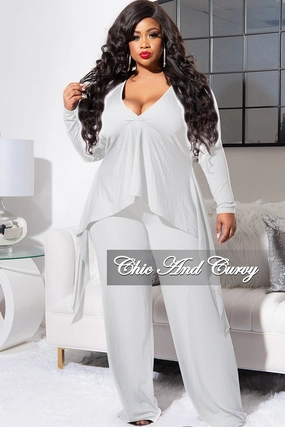 Secure Waistband Athletic Fit Final Sale Plus Size Ribbed 2pc Set with Peplum Front and Crop Back Top & Pants in Ivory