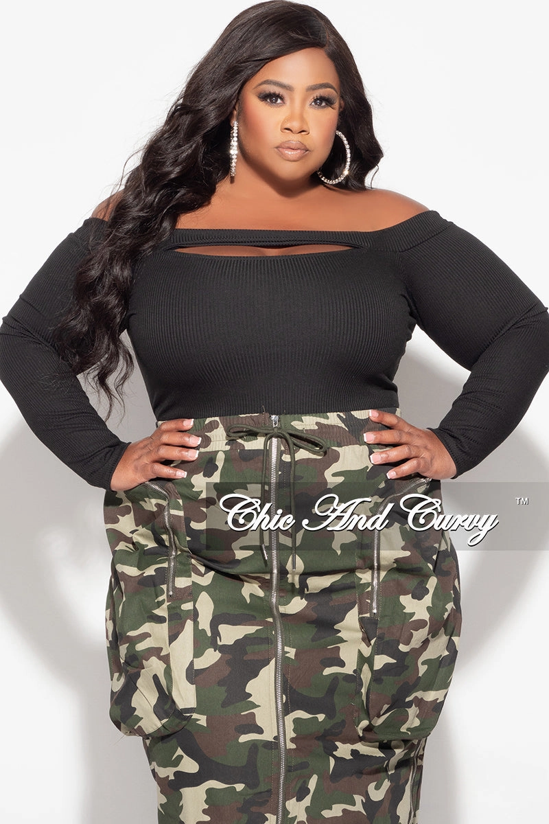 Final Sale Plus Size Ribbed Cutout Top in Black Rugged Fit