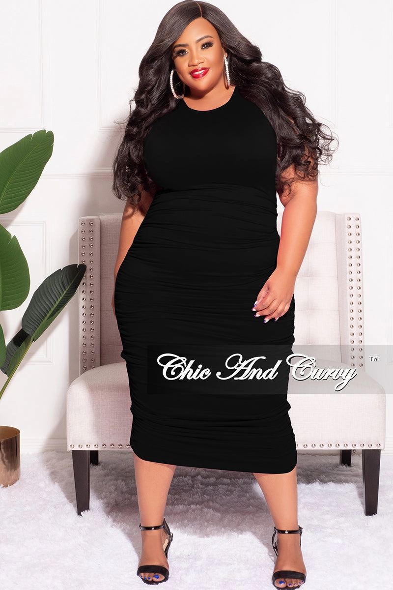 Final Sale Plus Size Ruched Bodycon Dress in Black Soft Wear