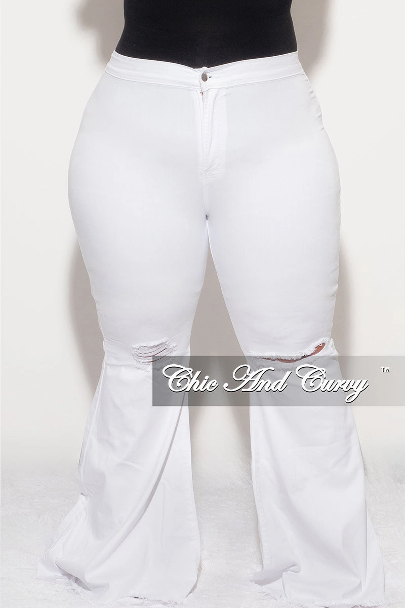 Final Sale Plus Size Wide Leg Distressed Knee Denim Jeans in White Essential Fit
